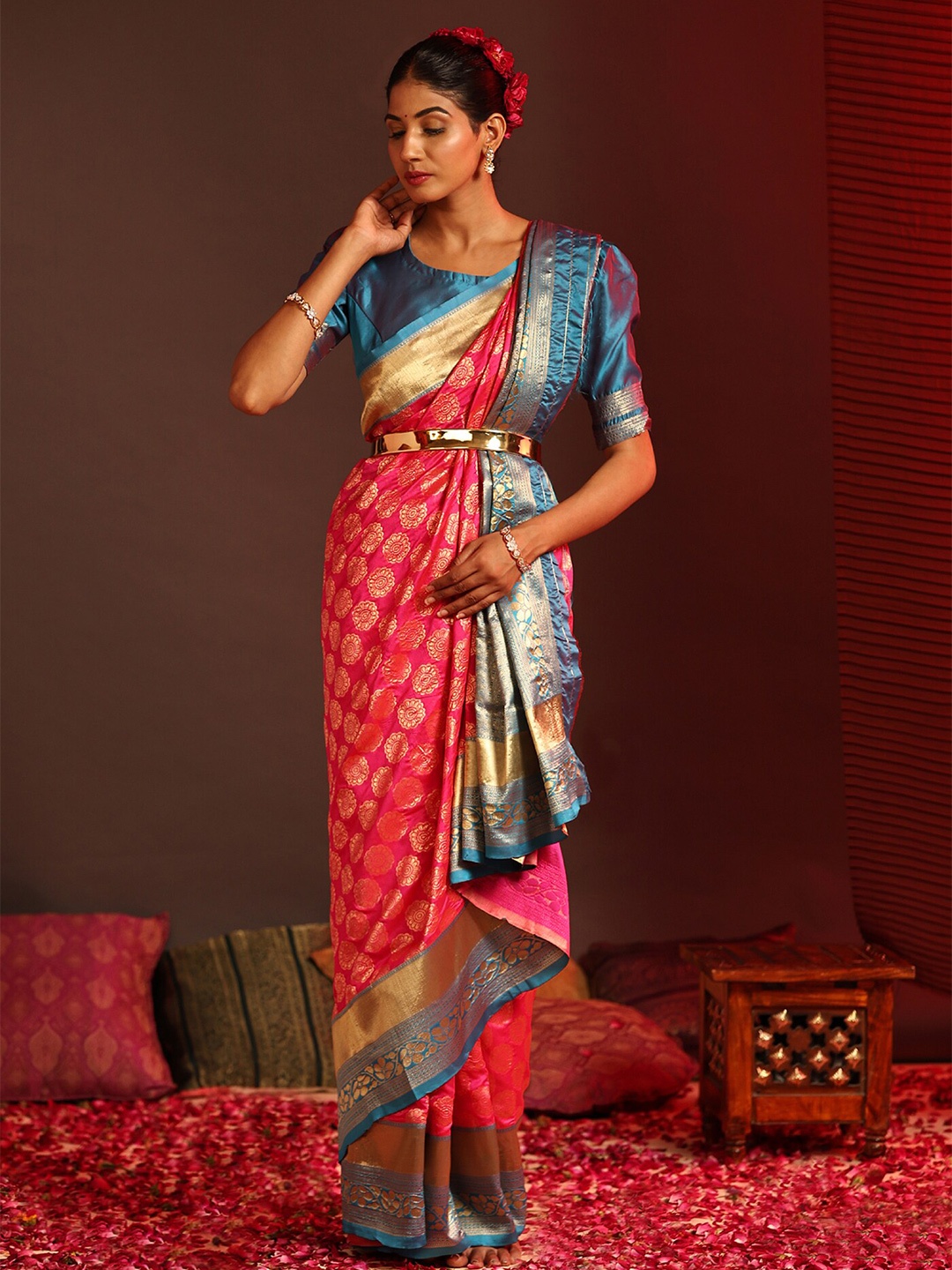 

Mitera Pink & Turquoise Blue Ethnic Motifs Woven Design Zari Banarasi Saree