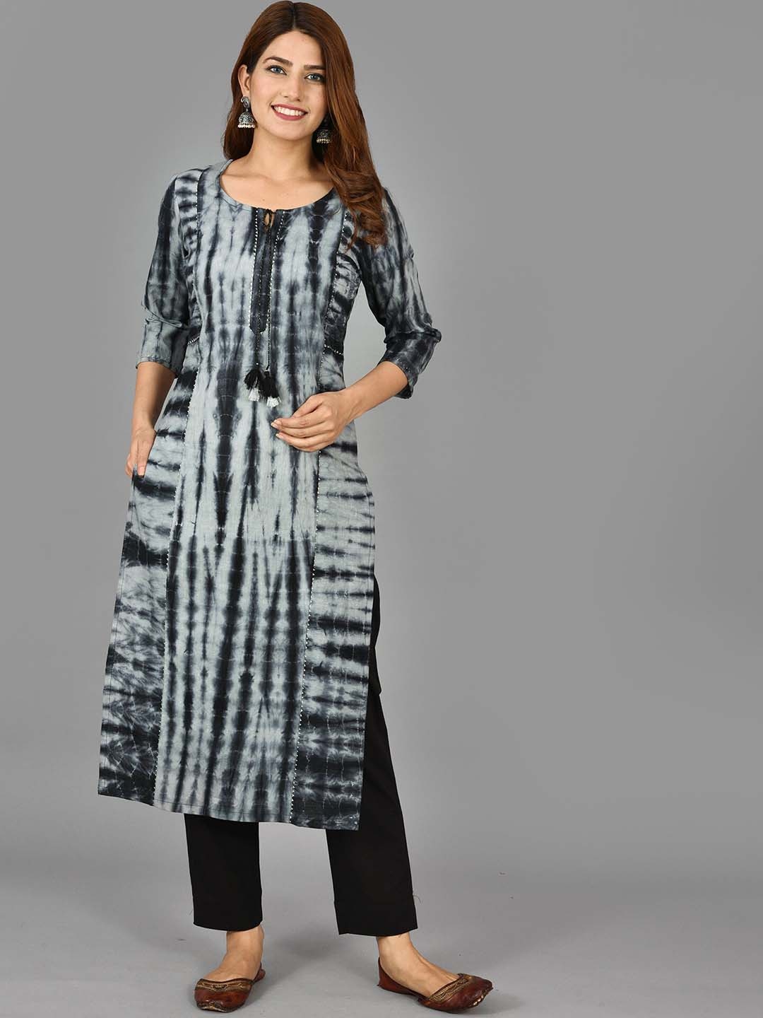 

KAAJH Dyed Pure Cotton Kurta with Trousers, Black