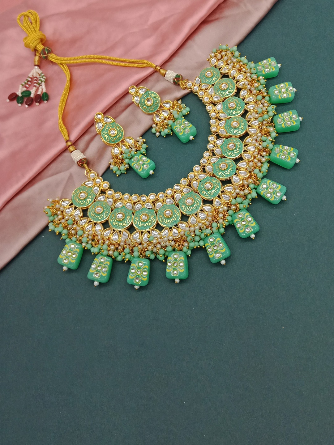 

AASHISH IMITATION Gold-Plated Kundan Studded & Beaded Necklace & Earrings