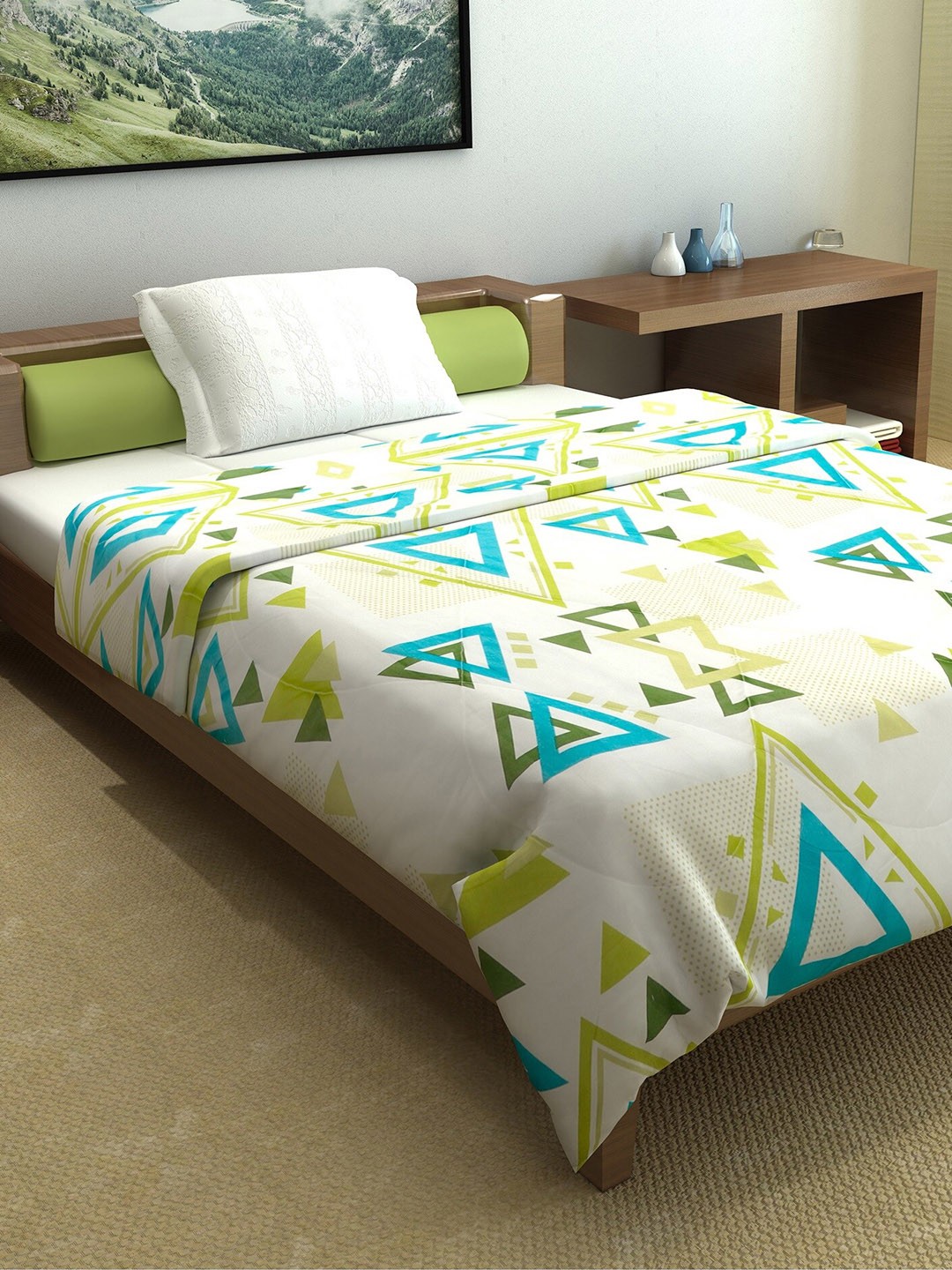 

Divine Casa Harmony Green and White Abstract Printed Single Bed Comforter