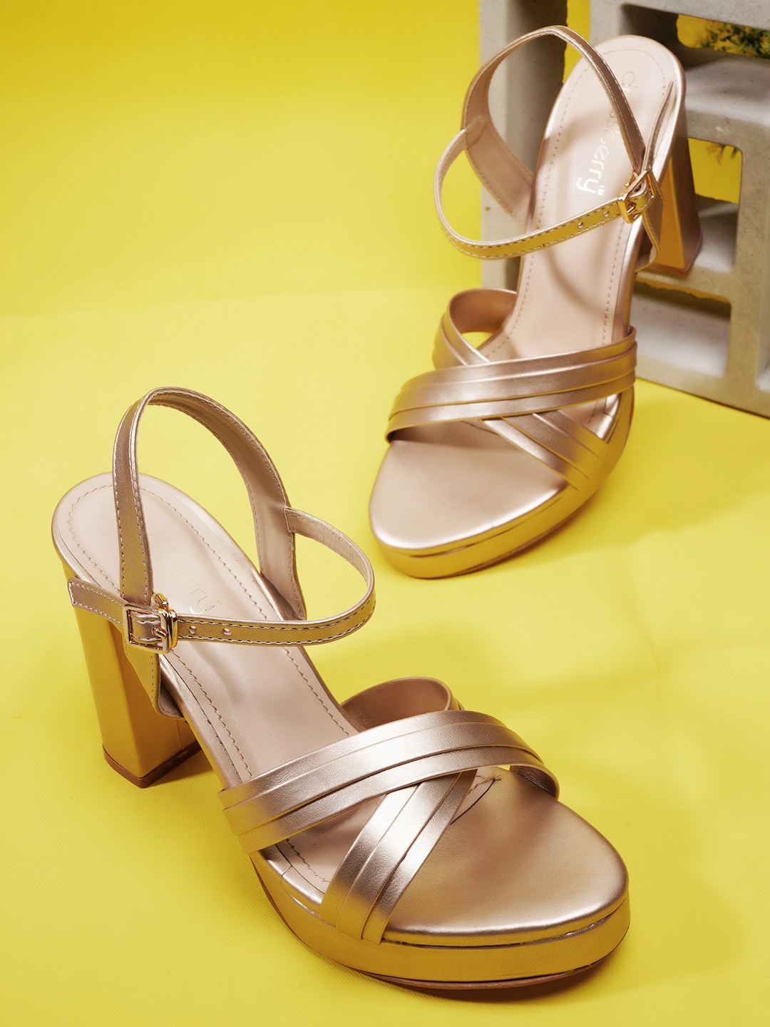 

DressBerry Gold-Toned Cross-Strap Platform Heels