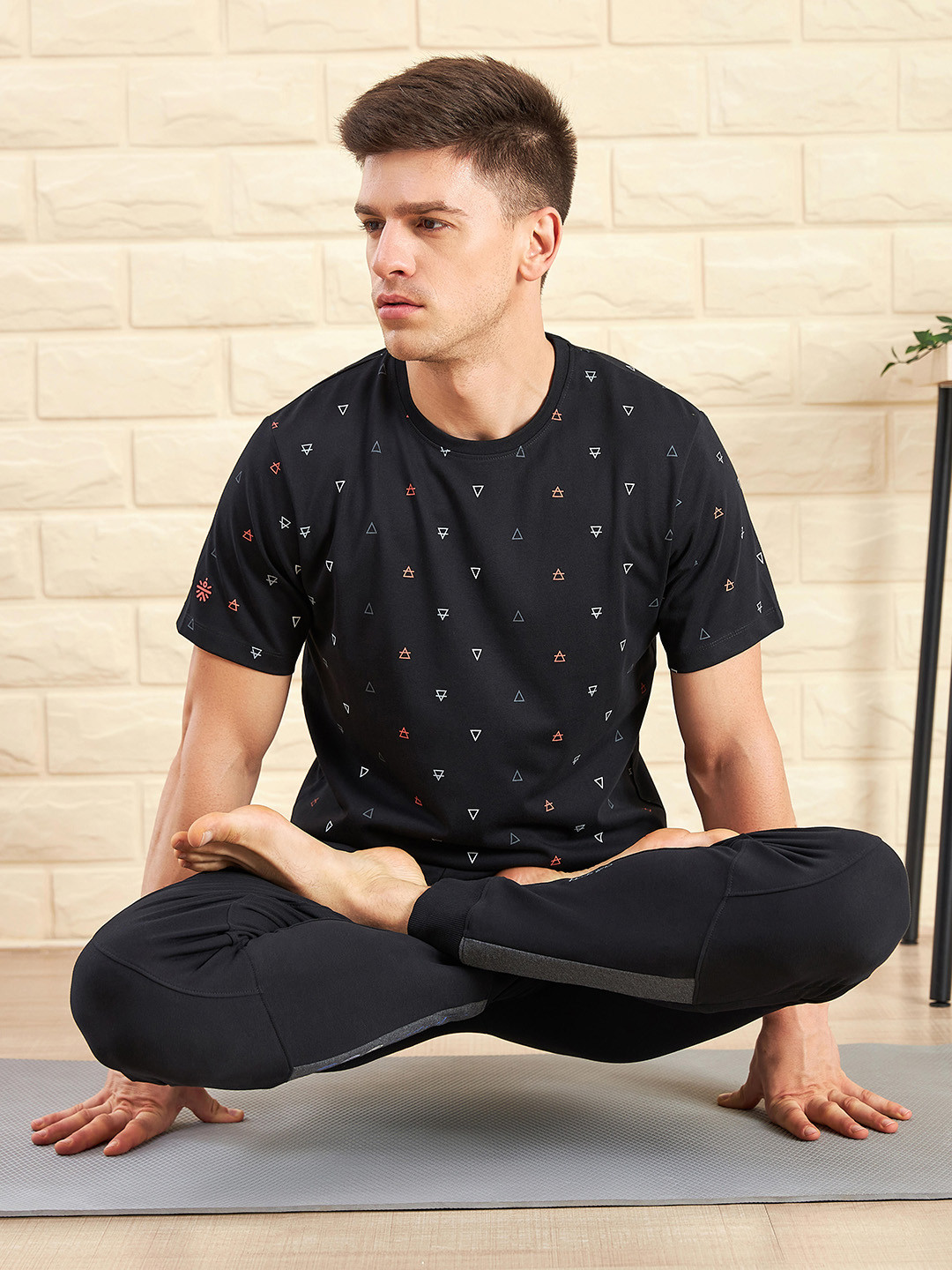 

CULT All-Over Geometric Printed Moisture Wicking Yoga T-shirt, Black