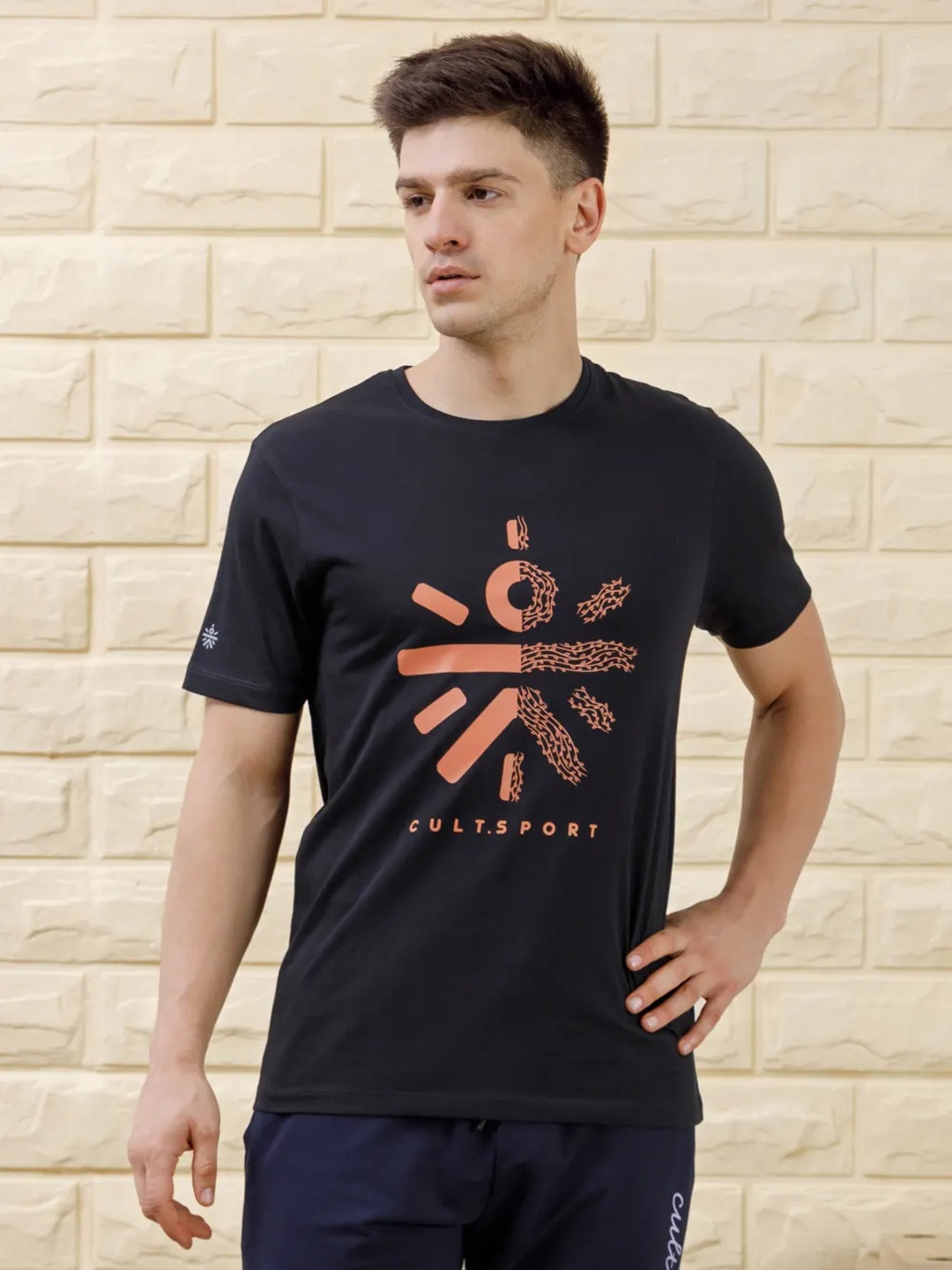 

CULT Brand Logo Printed Moisture Wicking Yoga T-shirt, Black