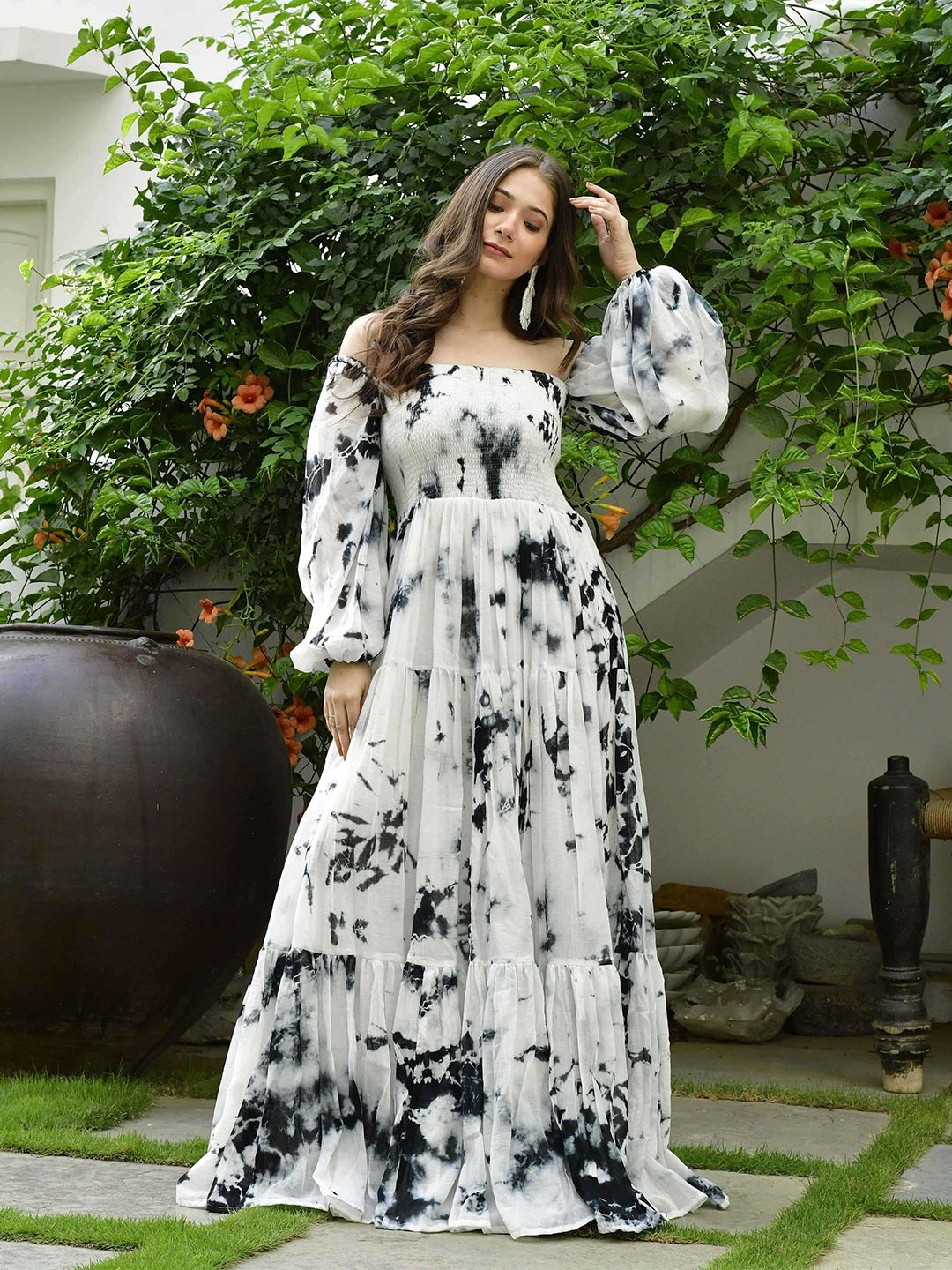 

Lirose Louis Tie And Dye Printed Smocked Tiered Maxi Dress, White