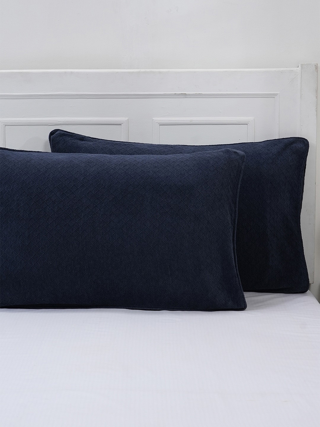 

MASPAR Blaize Navy Blue 2 Pieces 110 GSM Cotton Pillow Sham