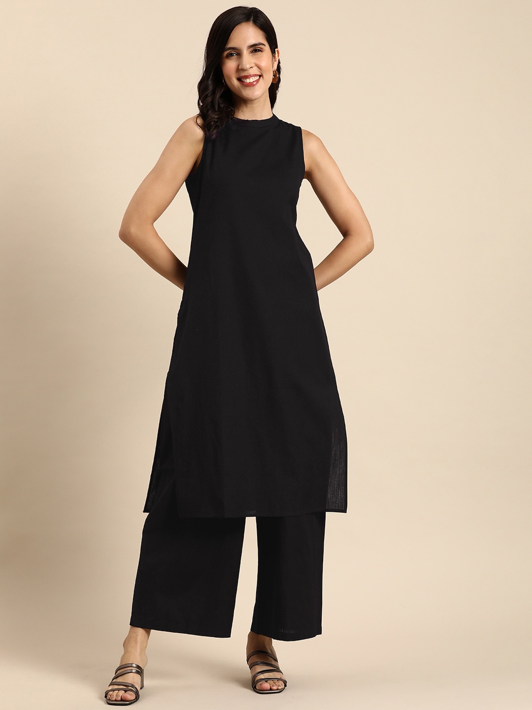 

Anouk Women Solid Round Neck Pure Cotton Kurta, Black