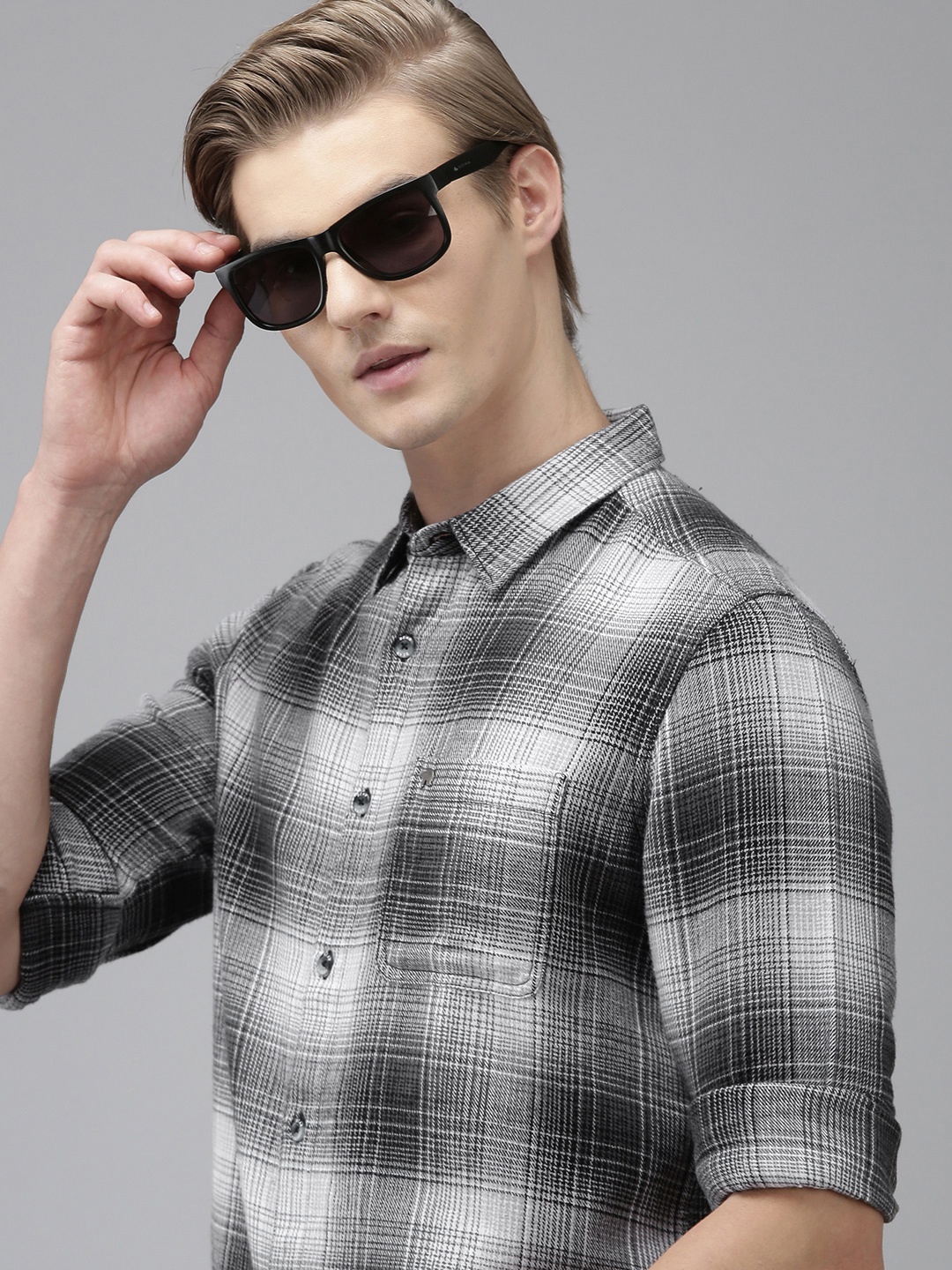 

THE BEAR HOUSE Men Grey Slim Fit Opaque Checked Casual Shirt