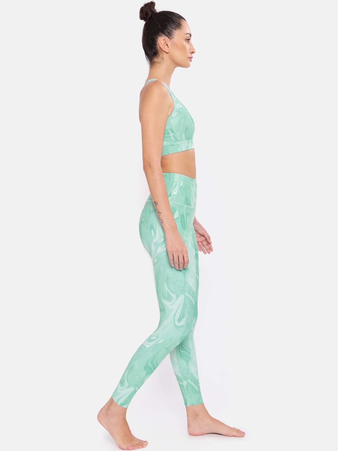 

CULT Women Abstract Print Yoga Co-Ord Set, White