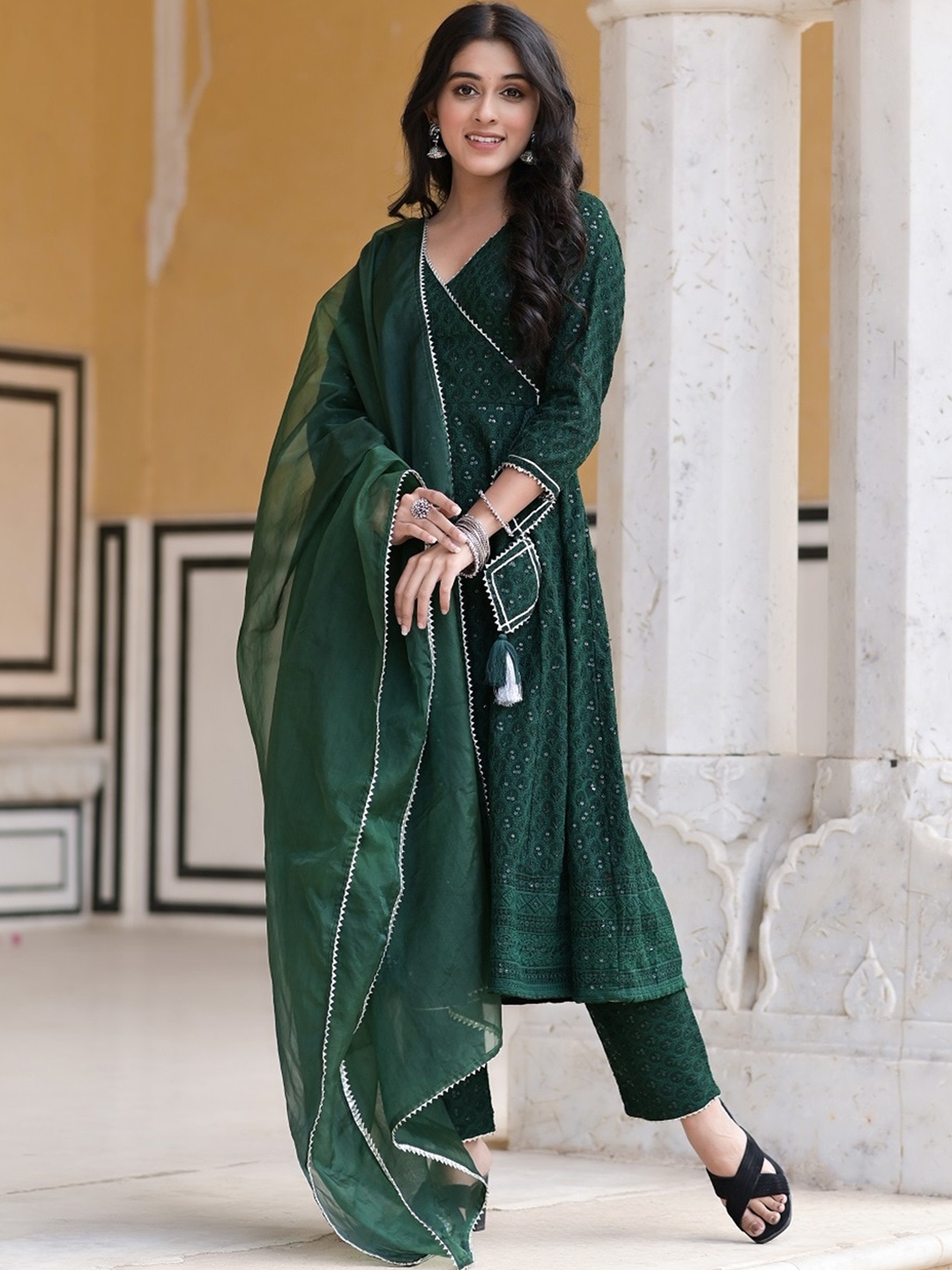 

Hatheli Ethnic Motifs Embroidered Sequined Kurta with Trousers & Dupatta, Green
