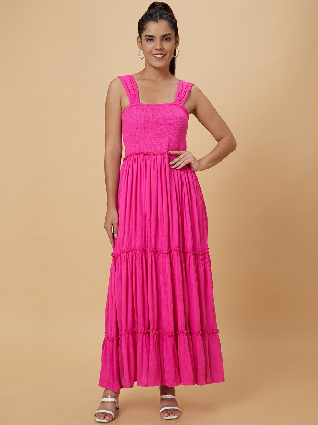 

Globus Solid Shoulder Straps Smocked Tiered Fit & Flare Maxi Dress, Pink