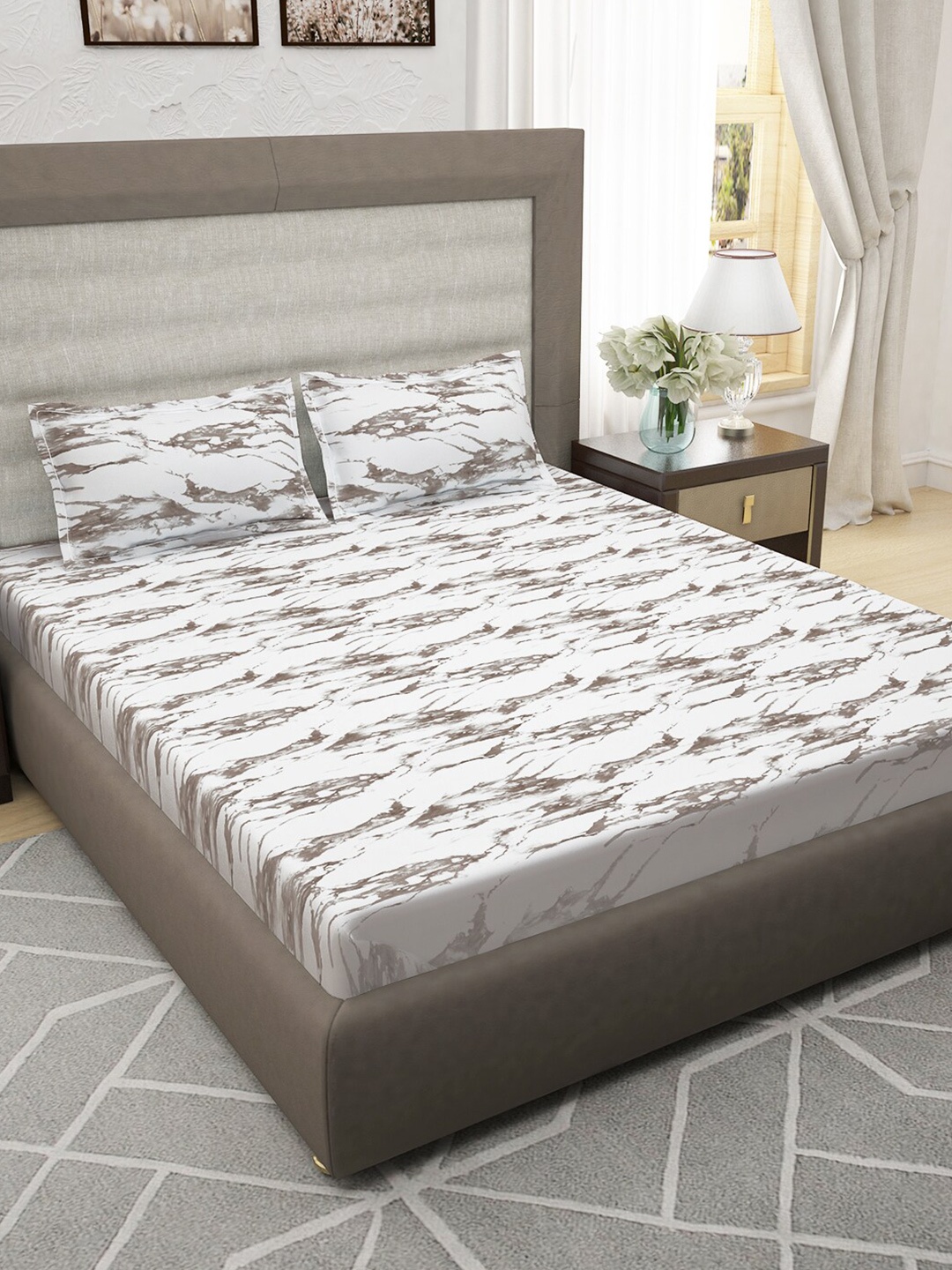 

Story@home Coffee Brown & White Cotton 400 TC King Bedsheet With 2 Pillow Covers