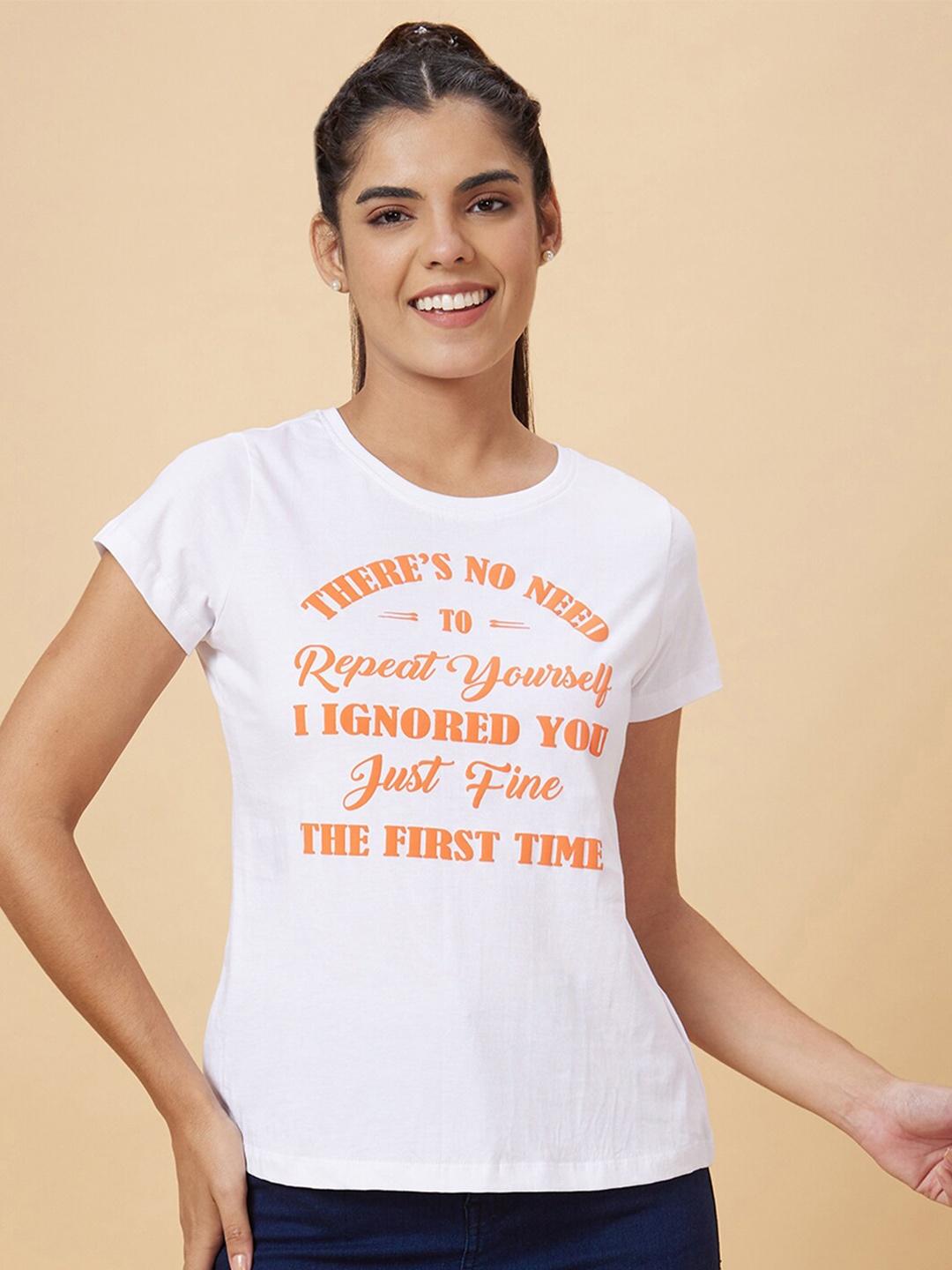 Globus White Typography Round Neck Pure Cotton T-shirt