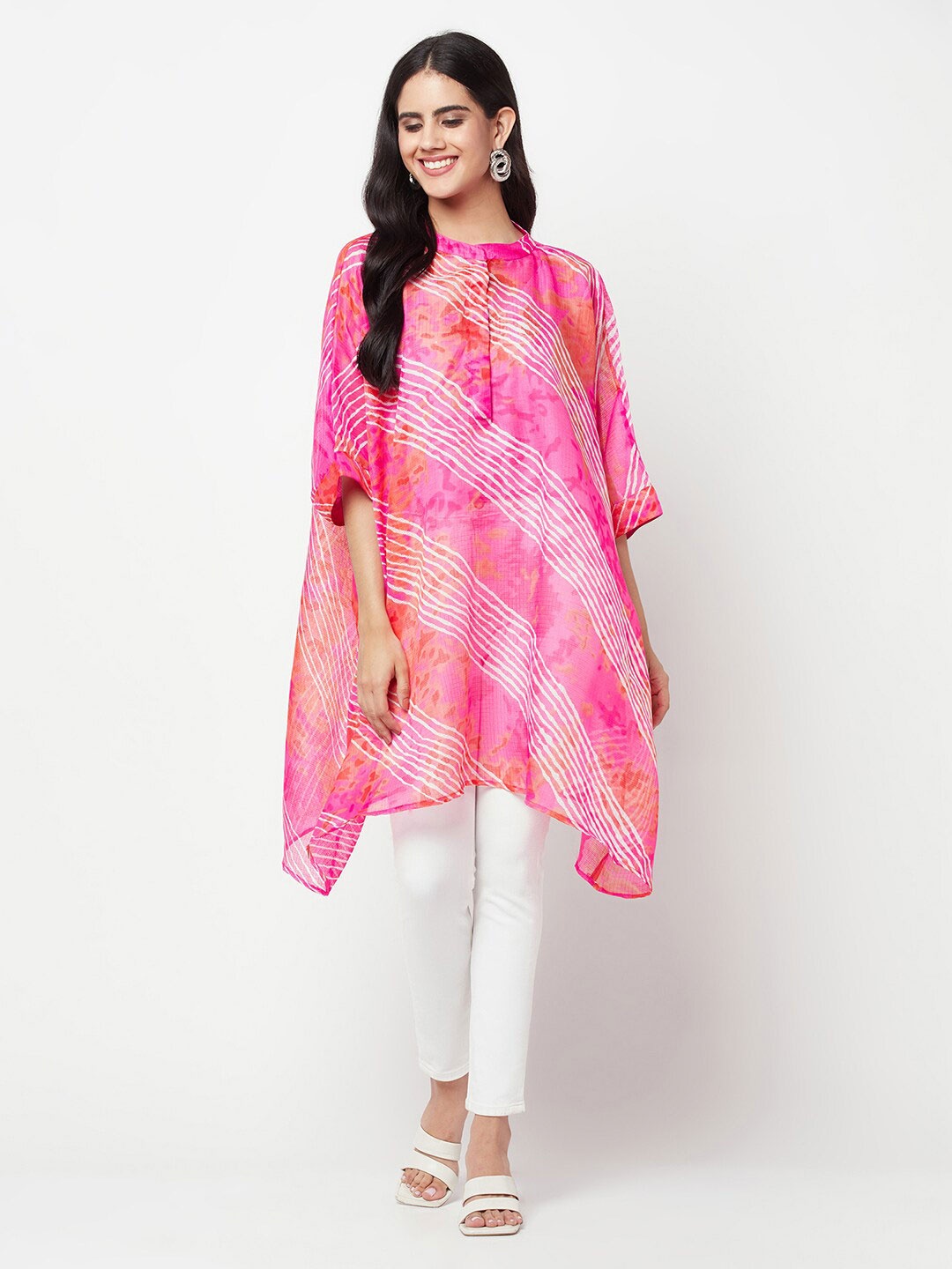 

La Vastraa Leheriya Printed Pure Cotton Kaftan Kurta, Pink