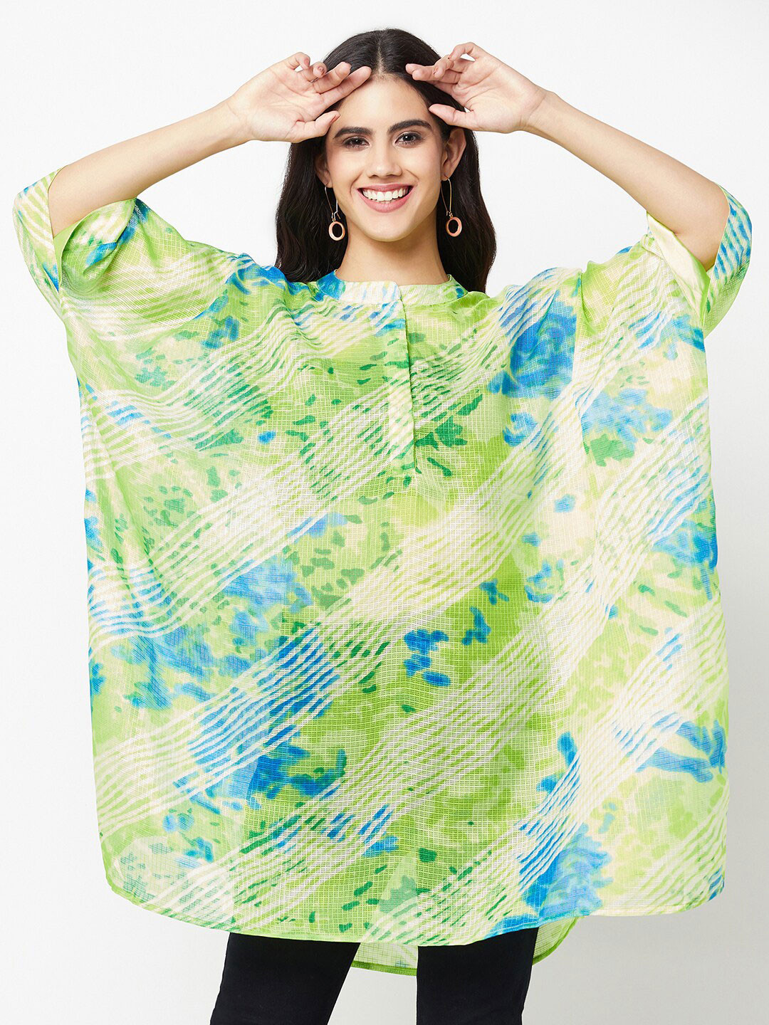 

La Vastraa Leheriya Printed Flared Sleeves Pure Cotton Kaftan Kurta, Green