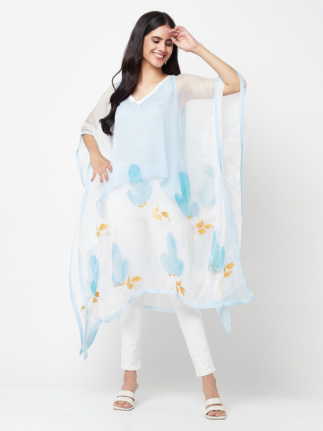 

La Vastraa Floral Printed V-Neck Kaftan Kurta, White