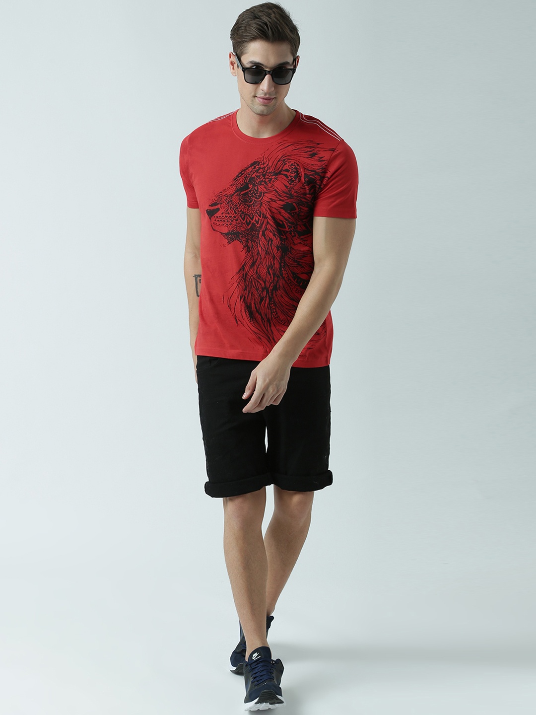 

Huetrap Men Red Printed Round Neck T-shirt