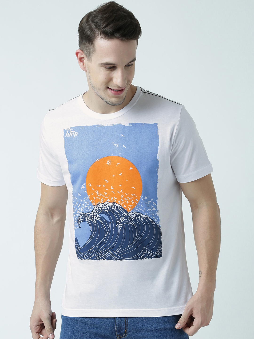 

Huetrap Men White Printed Round Neck T-shirt