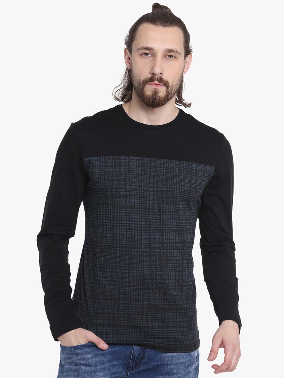 

Antony Morato Men Blue & Black Self Design Pullover