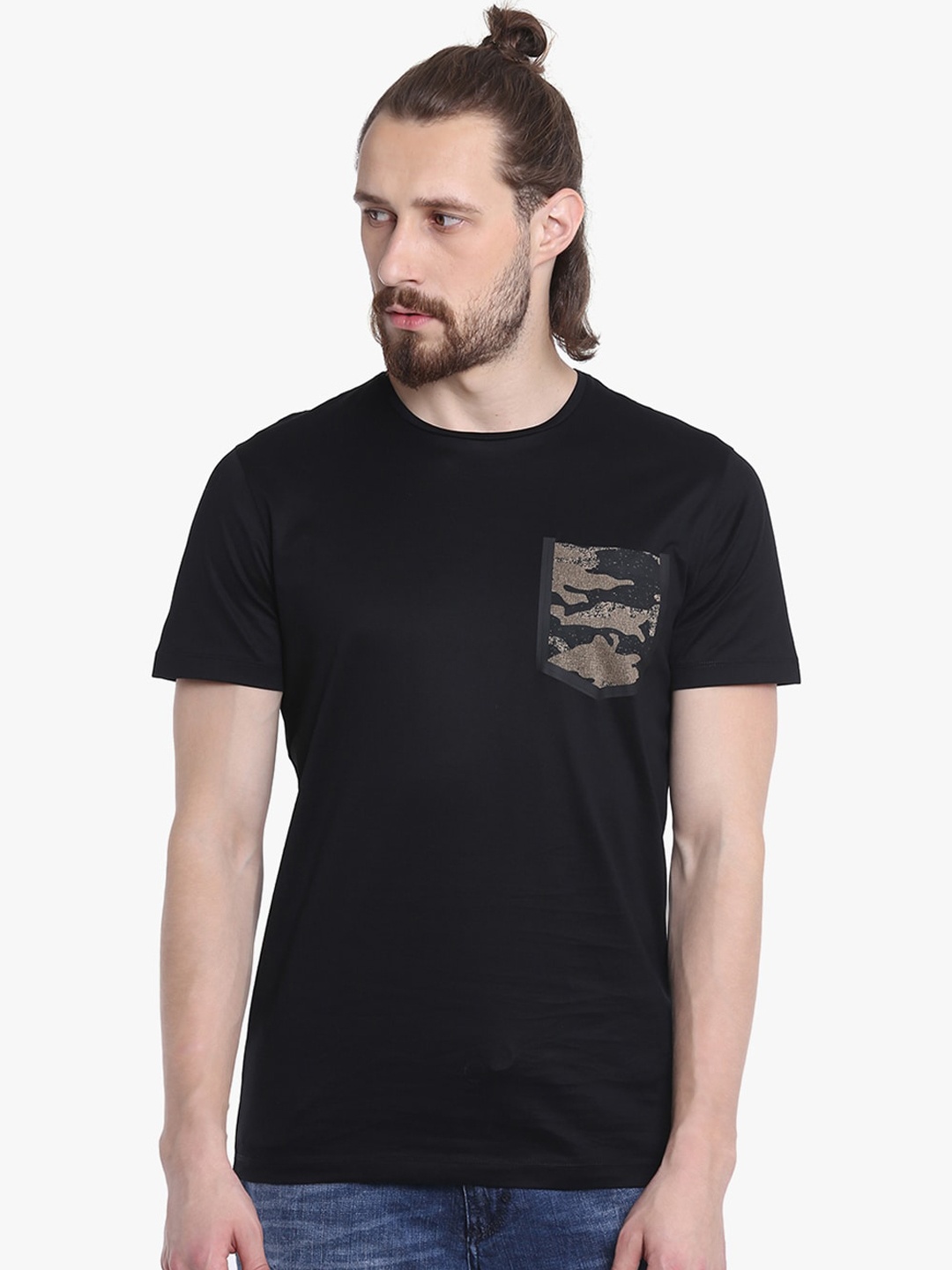 

Antony Morato Men Black Solid Round Neck T-shirt
