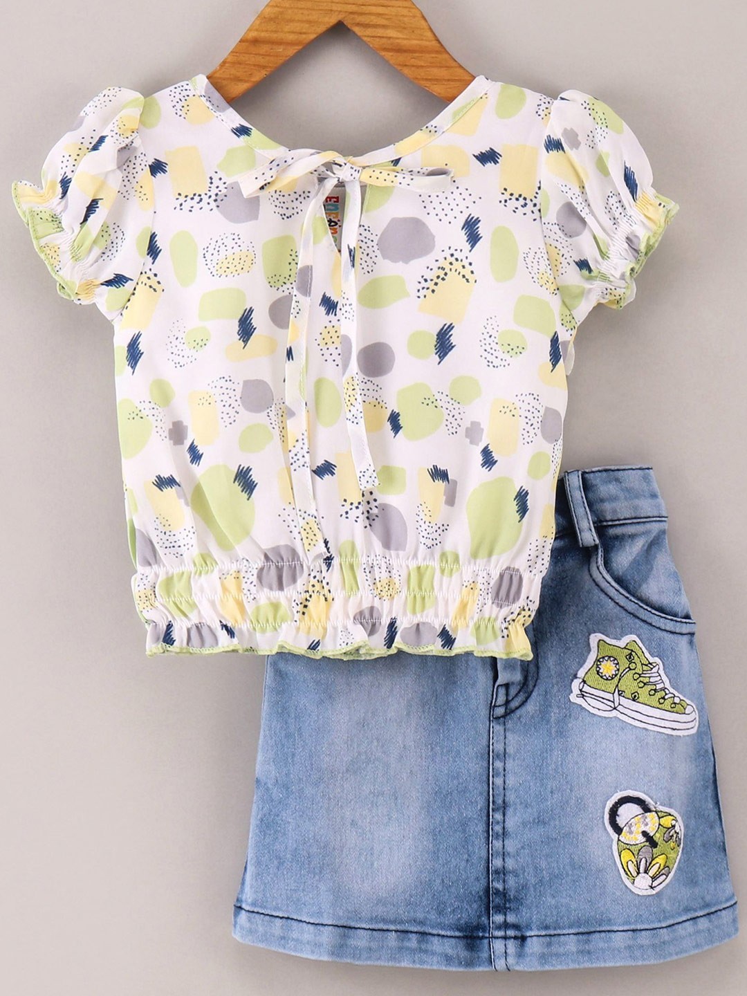 

Enfance Girls Geometric Printed Top with Shorts, Green