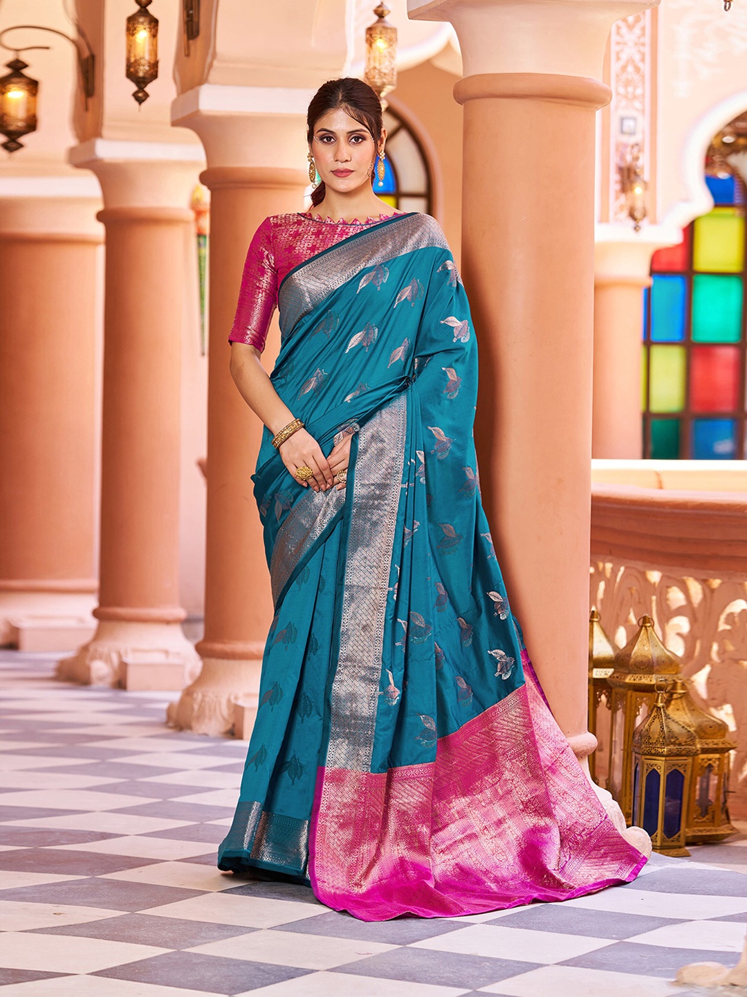 

elora Woven Design Zari Banarasi Saree, Blue