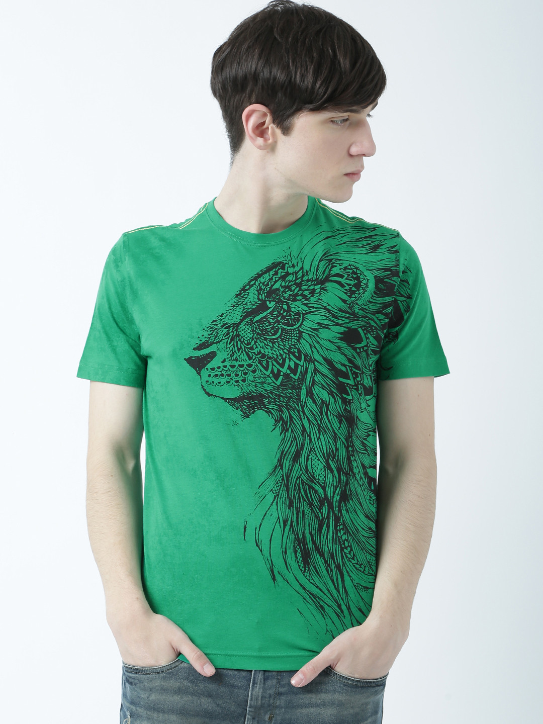 

Huetrap Men Green Printed Round Neck T-shirt