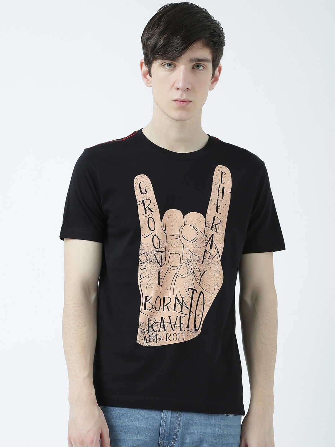 

Huetrap Men Black Printed Round Neck T-shirt
