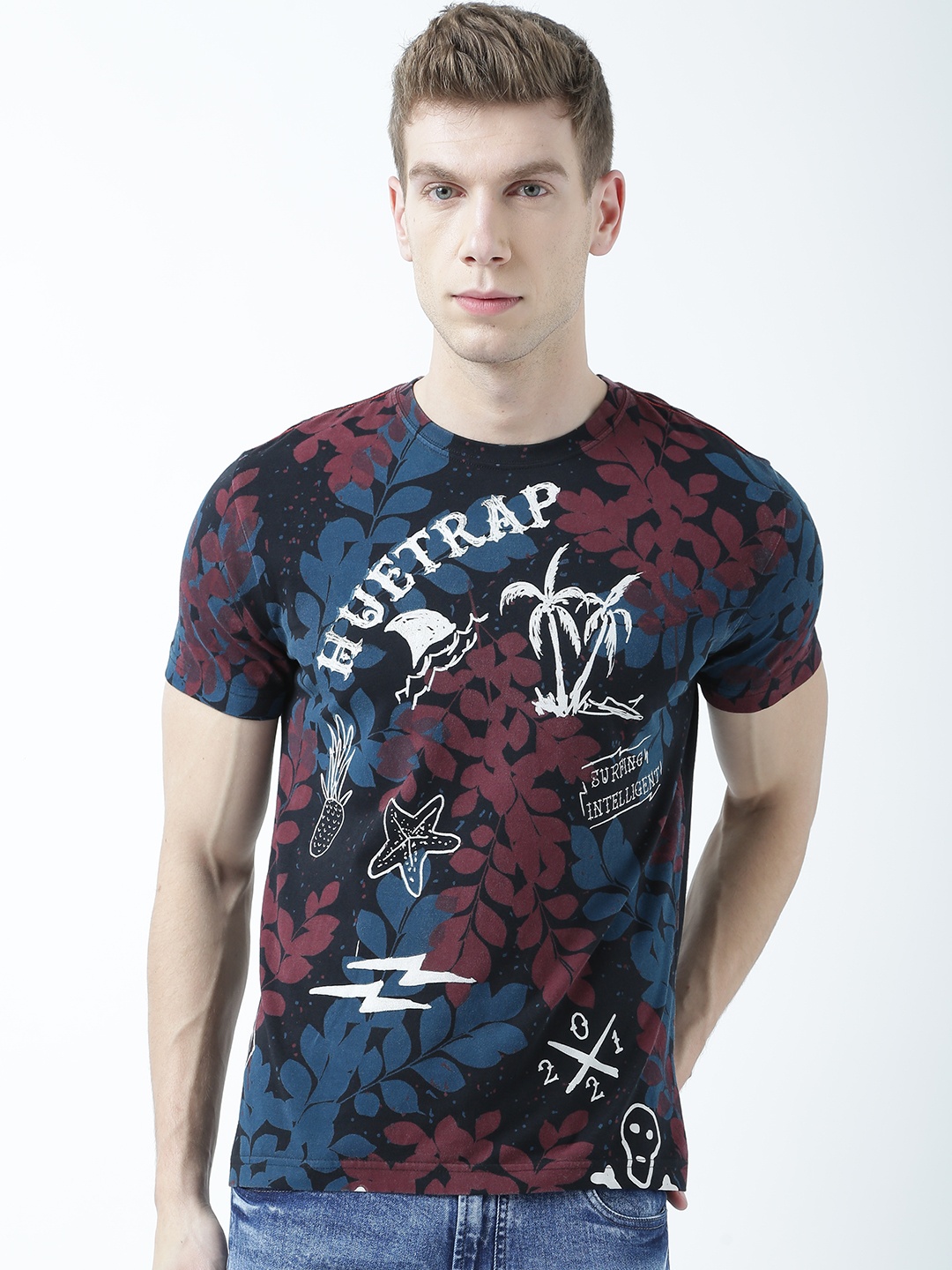 

Huetrap Men Black & Blue Printed Round Neck T-shirt