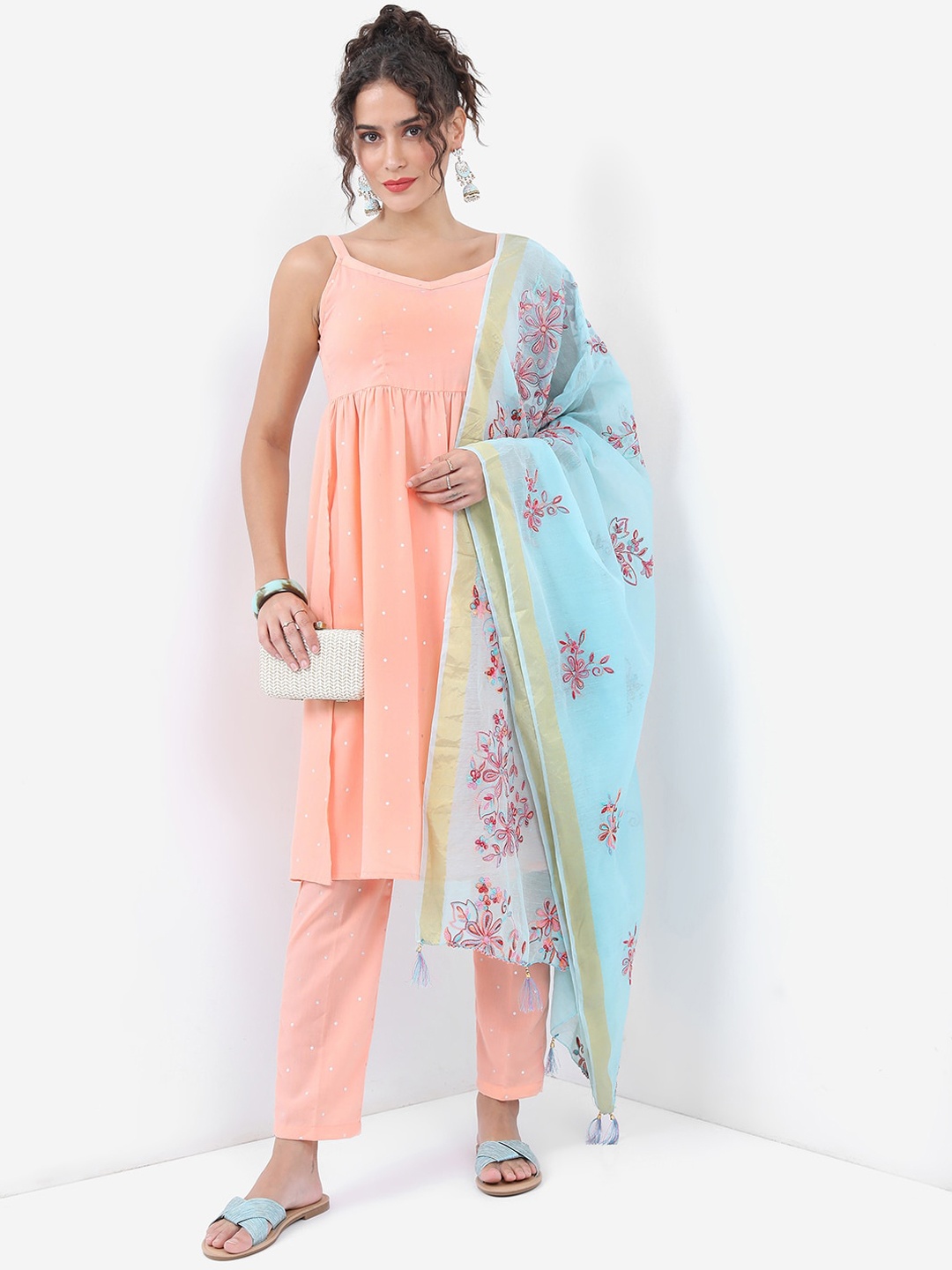 

Vishudh Peach Geometric Printed Regular Kurta with Trousers & With Dupatta
