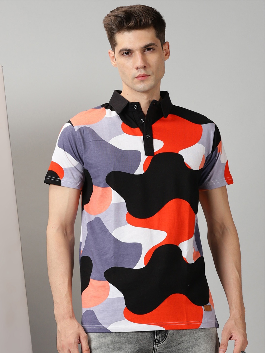 

Rodzen Abstract Printed Polo Collar Cotton T-shirt, Black