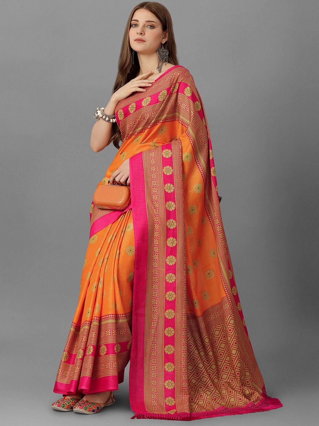 

GORGONE Ethnic Motifs Silk Blend Saree, Orange