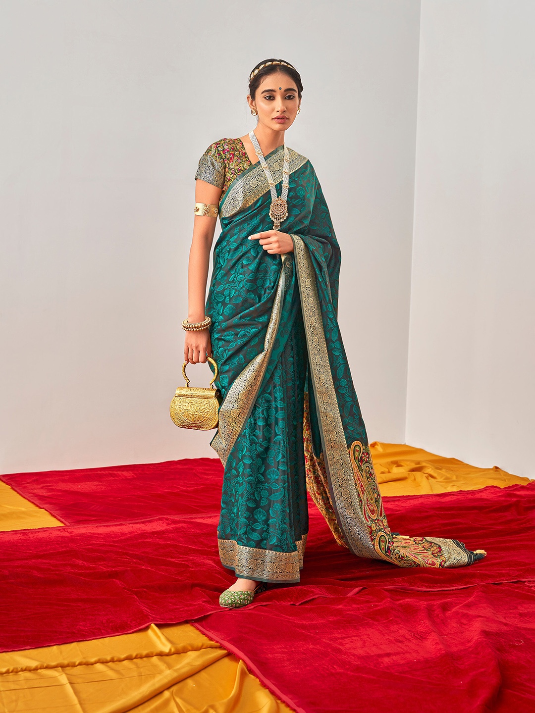 

Mitera Floral Printed Zari Saree, Sea green