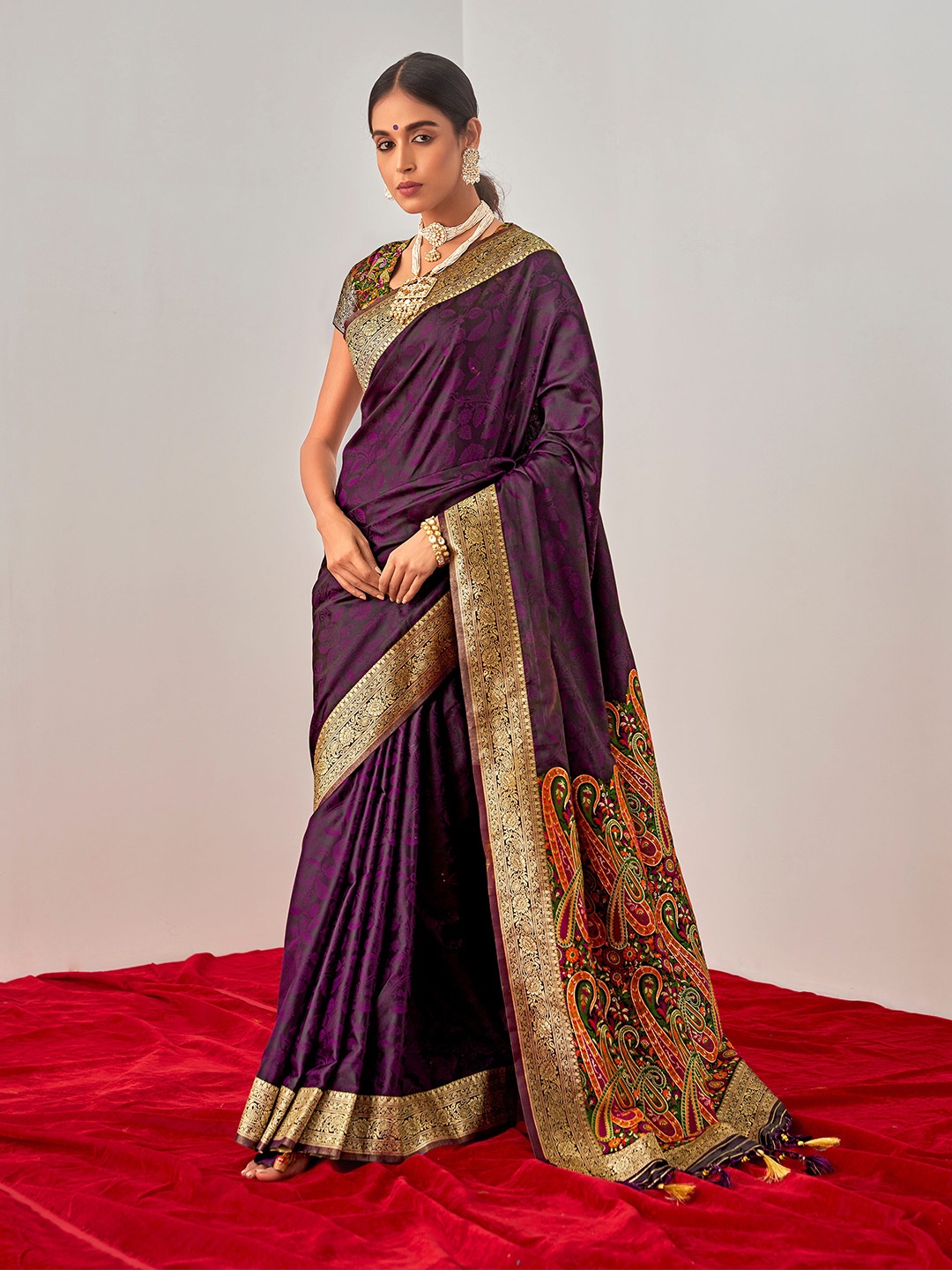 

Mitera Purple & Red Floral Woven Design Zari Saree