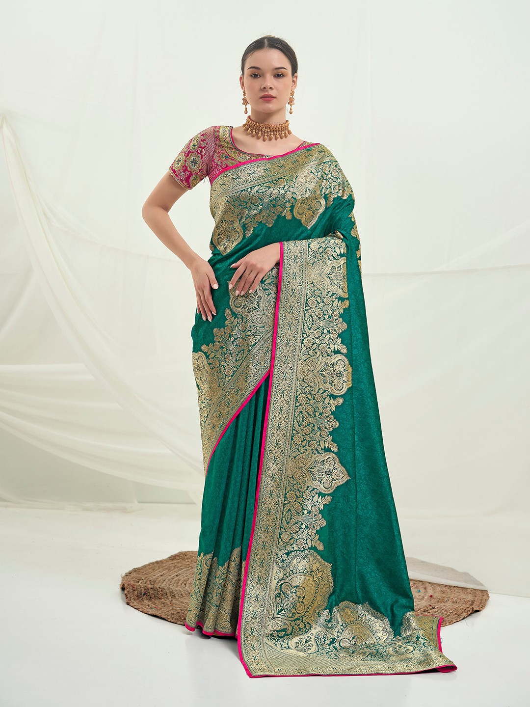 

Mitera Sea Green & Pink Woven Design Zari Art Silk Saree