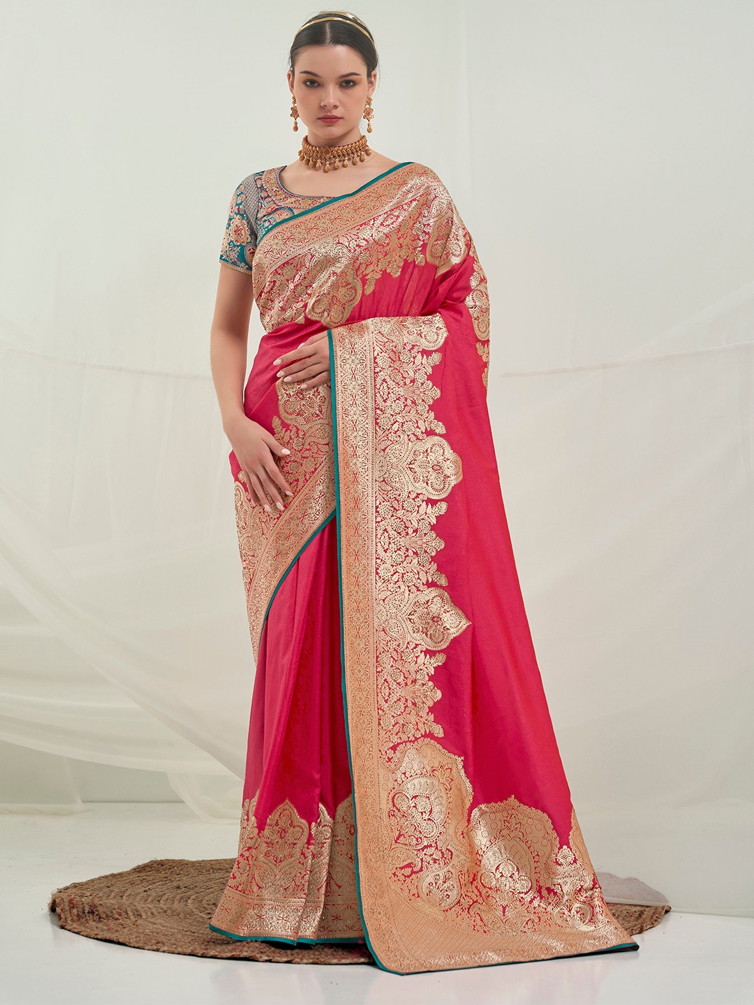 

Mitera Pink & Blue Woven Design Zari Saree, Red