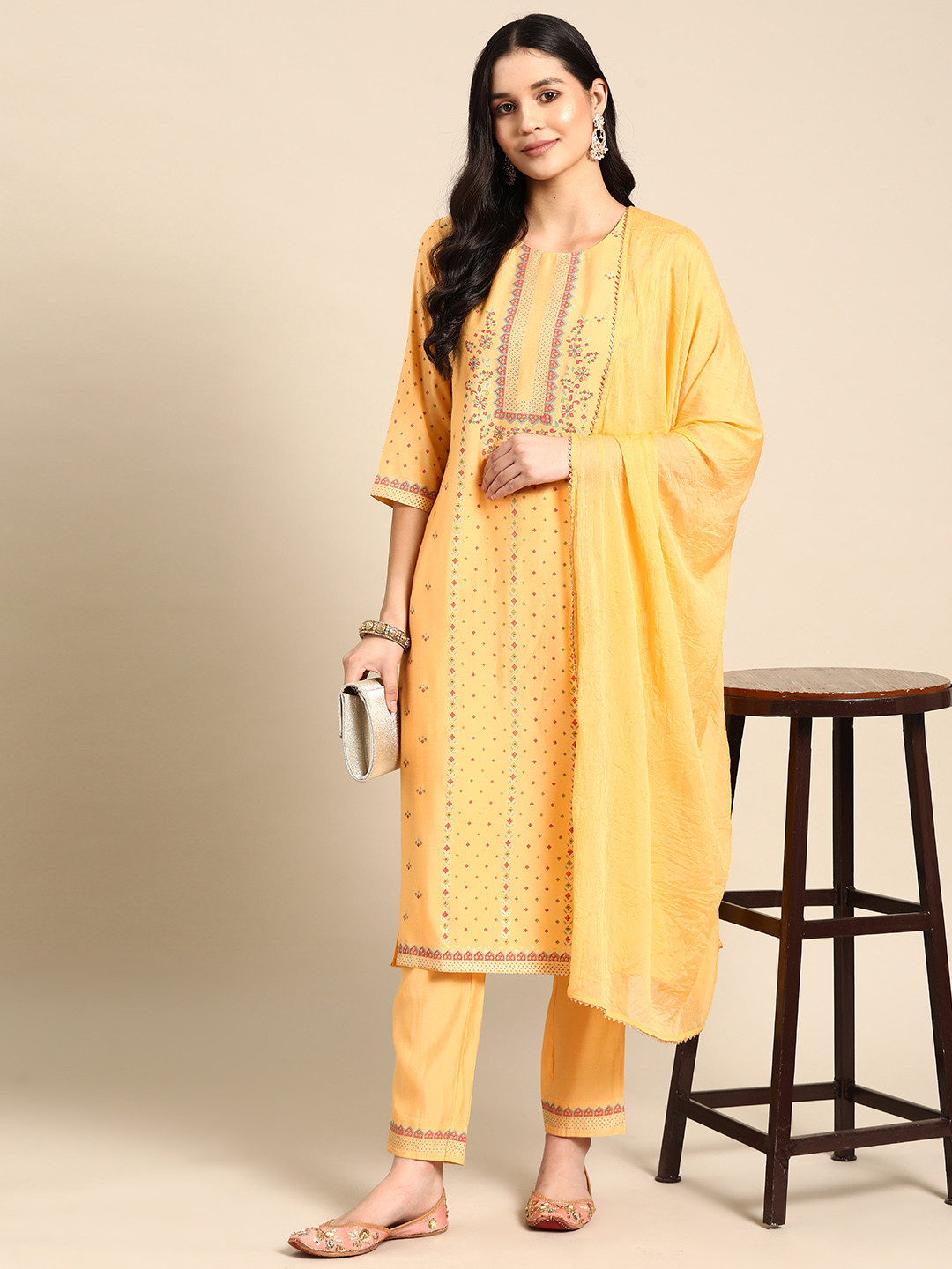 

Anouk Ethnic Motifs Foil Printed Regular Kurta With Trousers & Dupatta, Yellow
