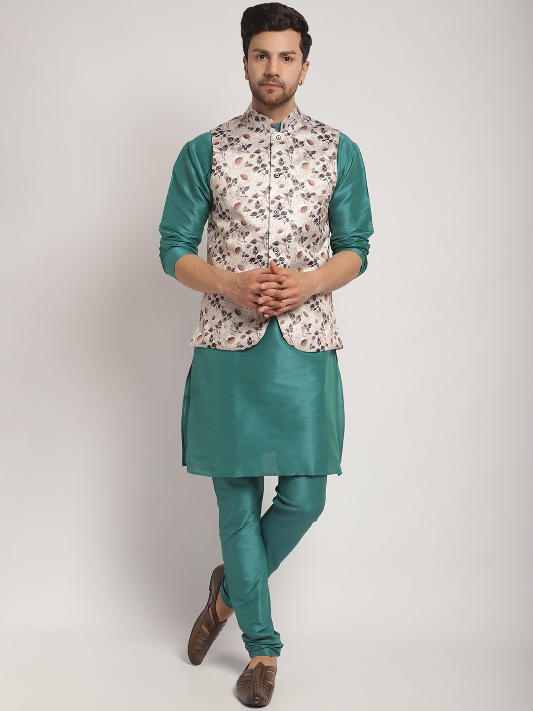 

Kaifoo Regular Kurta with Churidar & Nehru Jacket, Green