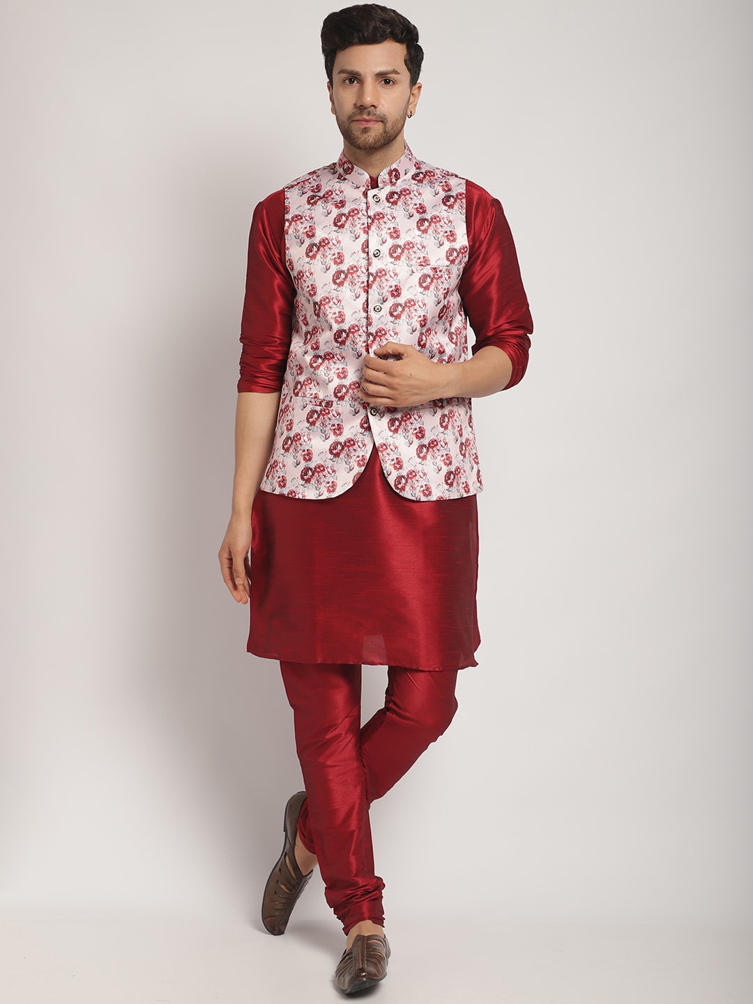 

Kaifoo Mandarin Collar Curved Kurta with Churidar & Nehru Jacket, Red