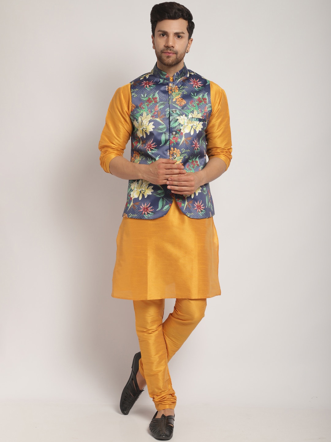 

Kaifoo Straight Kurta With Churidar Floral Printed Nehru Jacket, Yellow