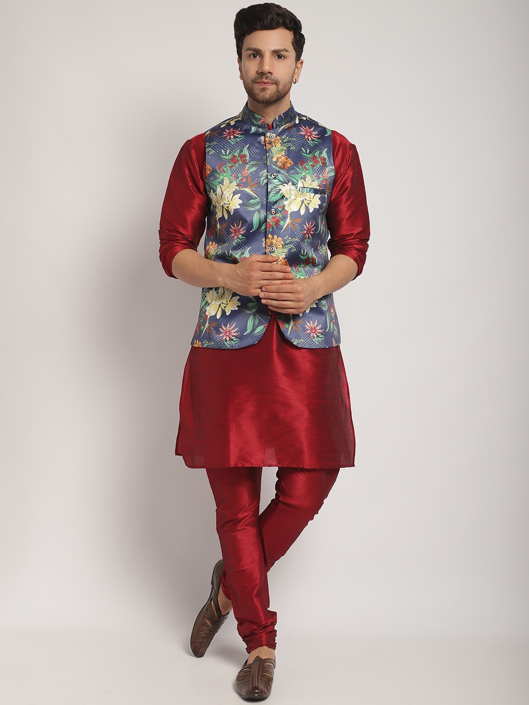 

Kaifoo Mandarin Collar Kurta with Churidar & Nehru Jacket, Red