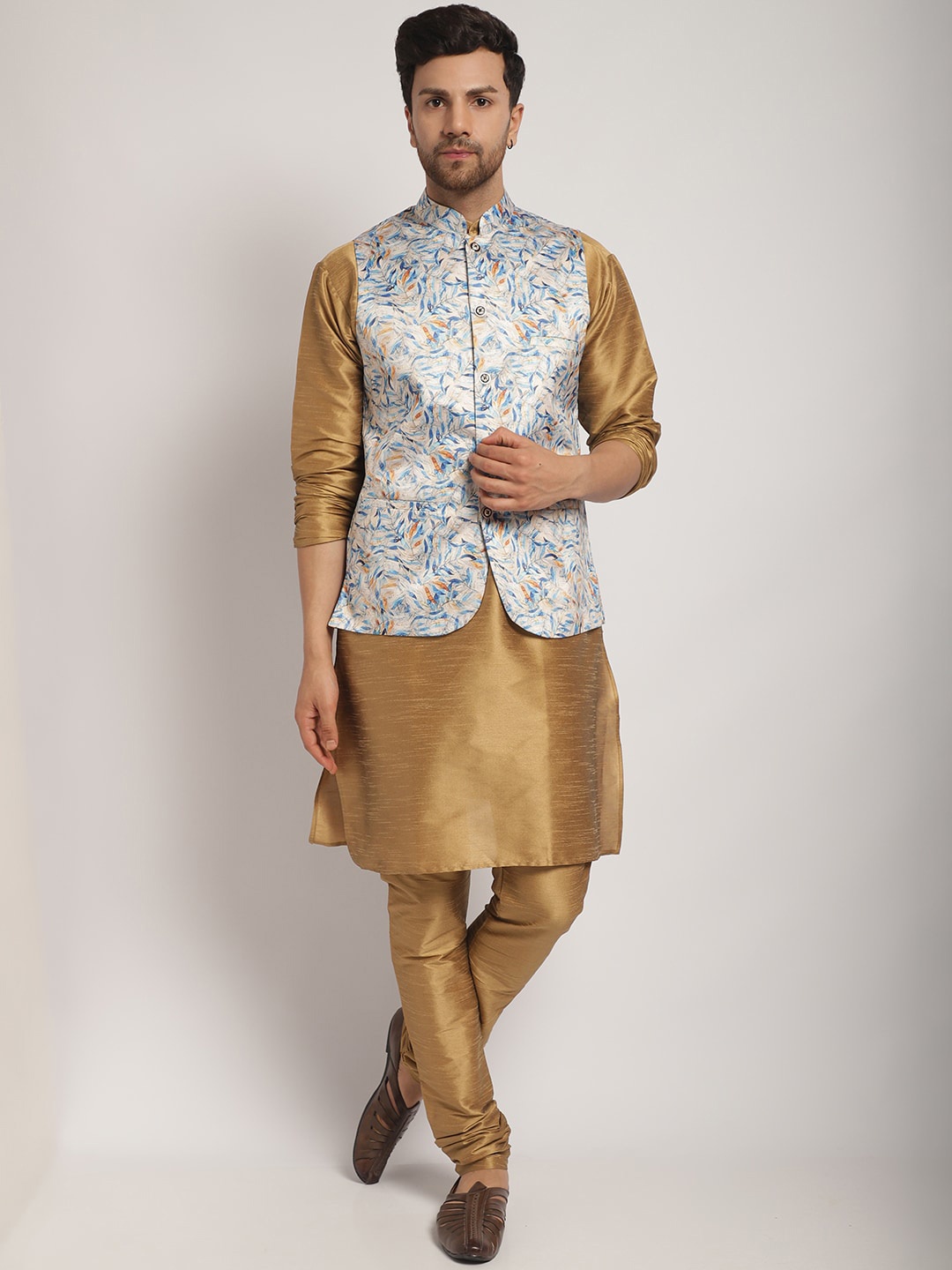 

Kaifoo Mandarn Collar Kurta with Churidar & Jacket, Copper
