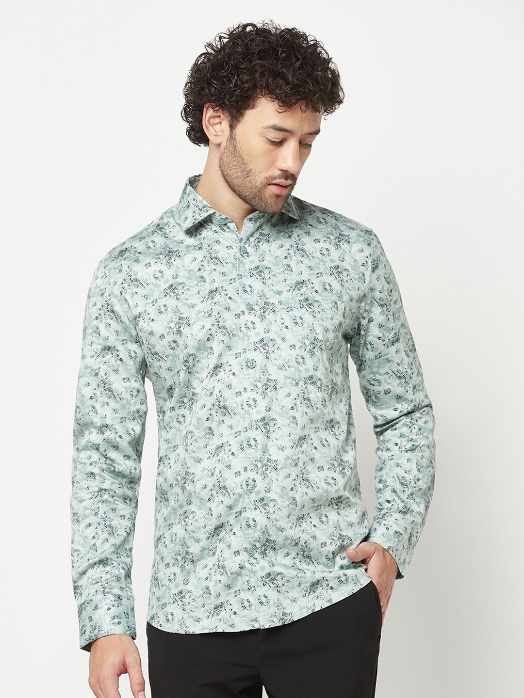 

Crimsoune Club Slim Fit Floral Printed Pure Cotton Casual Shirt, Green
