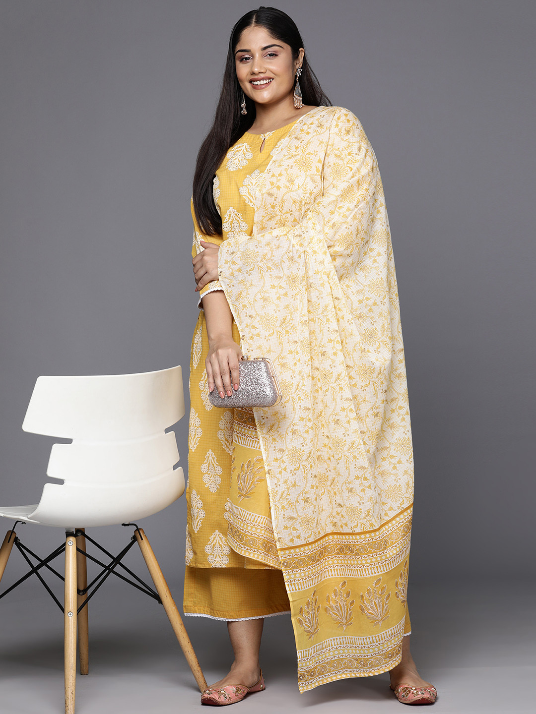

Indo Era Plus Size Floral Khari Print Gotta Patti Kurta with Palazzos & Dupatta, Yellow