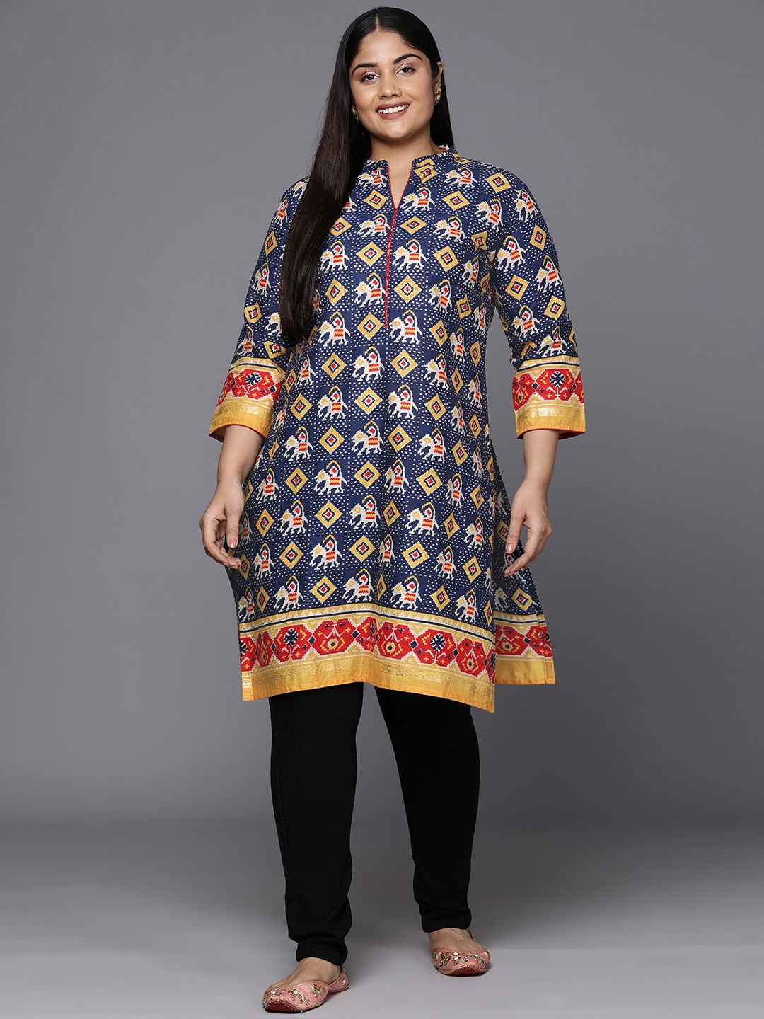 

Indo Era Plus Size Geometric Foil Printed Block Print Kurta, Navy blue