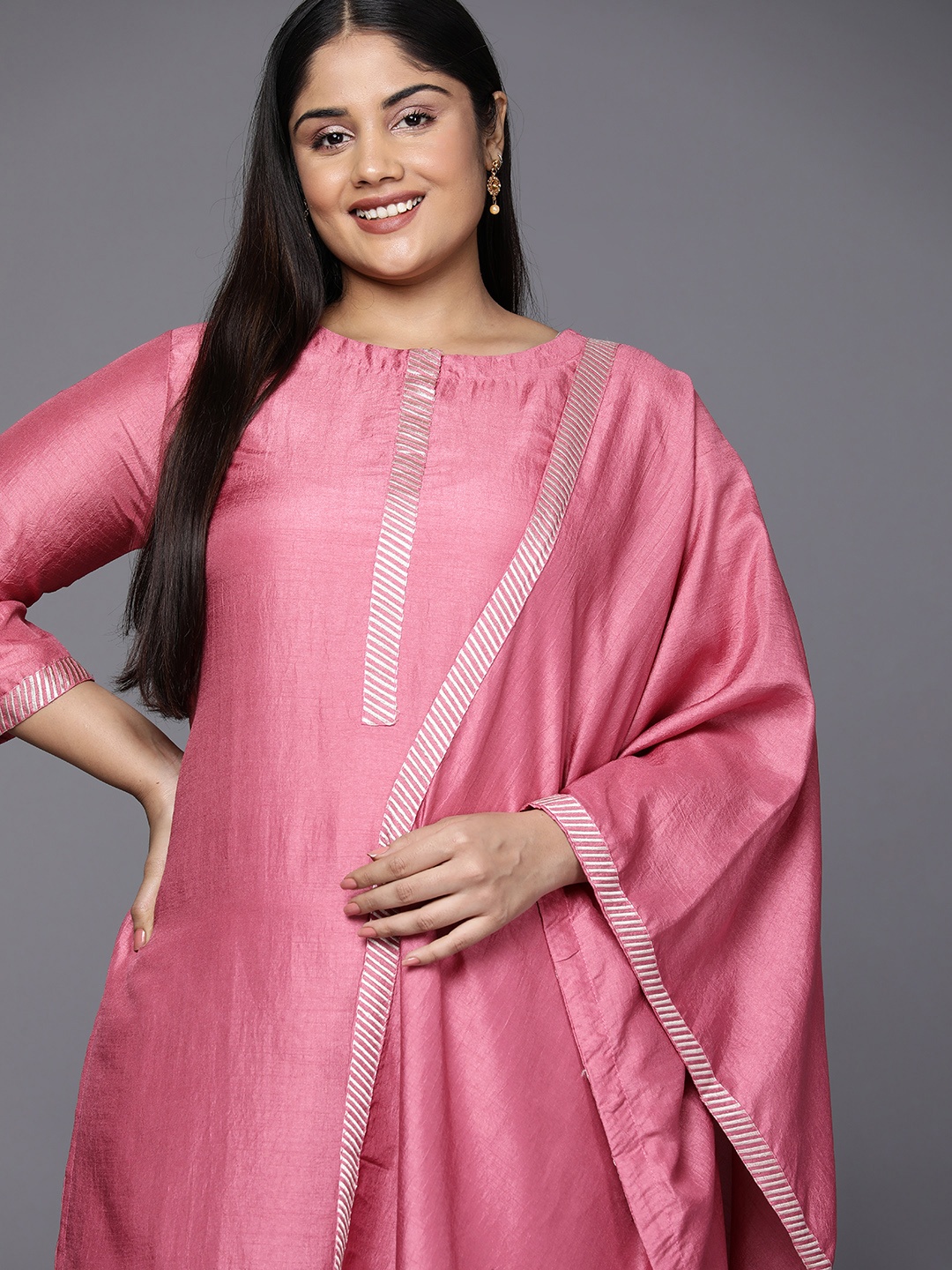 

Indo Era Plus Size Yoke Design Regular Kurta with Palazzos & Dupatta, Pink