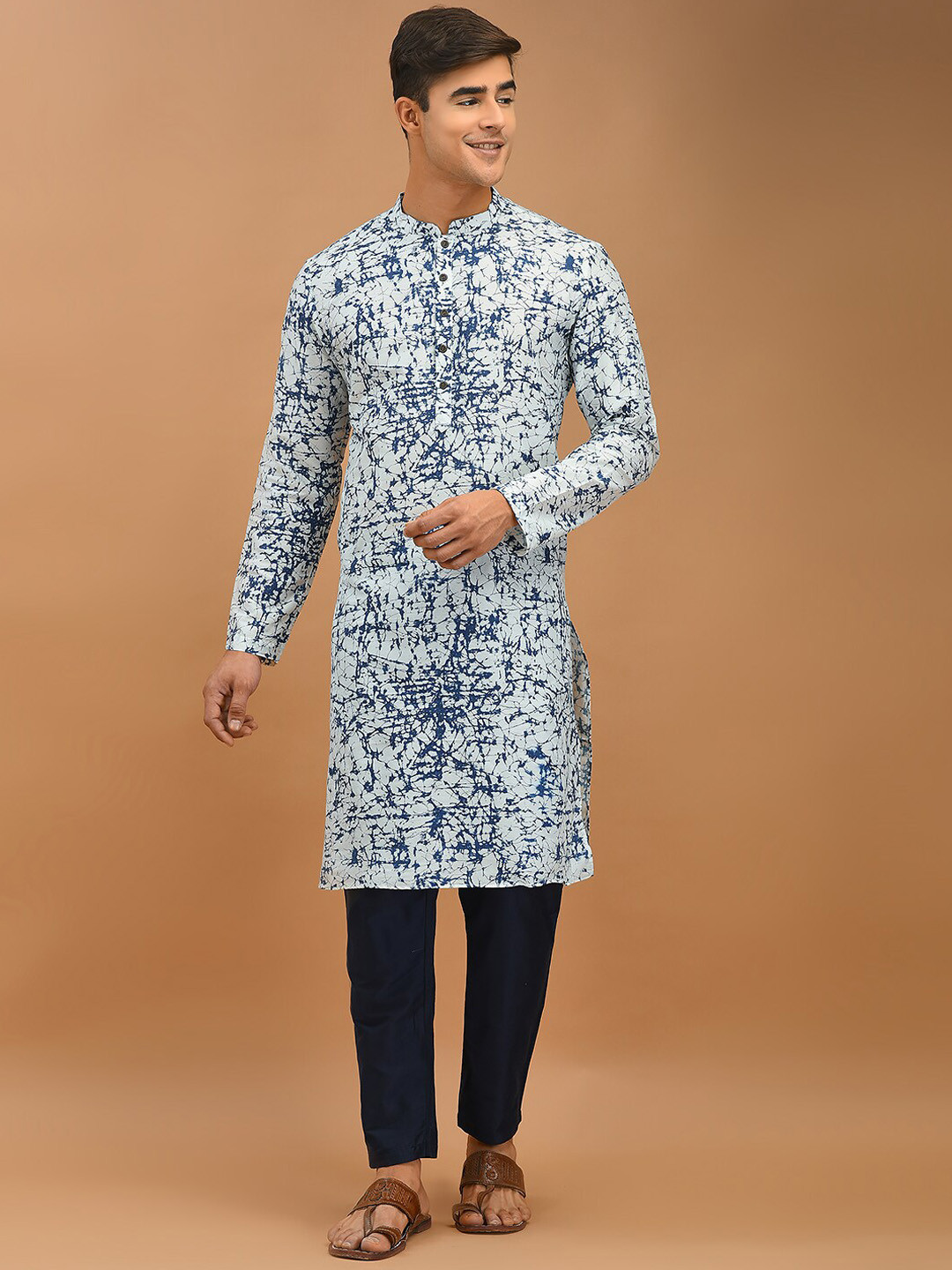 

DEYANN Printed Regular Kurta with Pyjamas, Navy blue