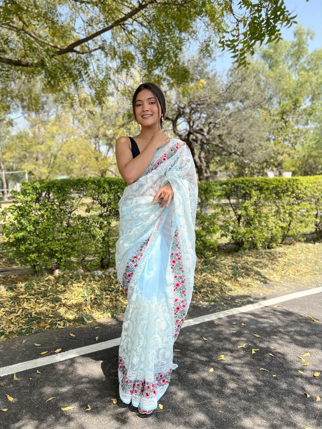 

Atulyam Tex World Floral Embroidered Chikankari Organza Saree, Turquoise blue