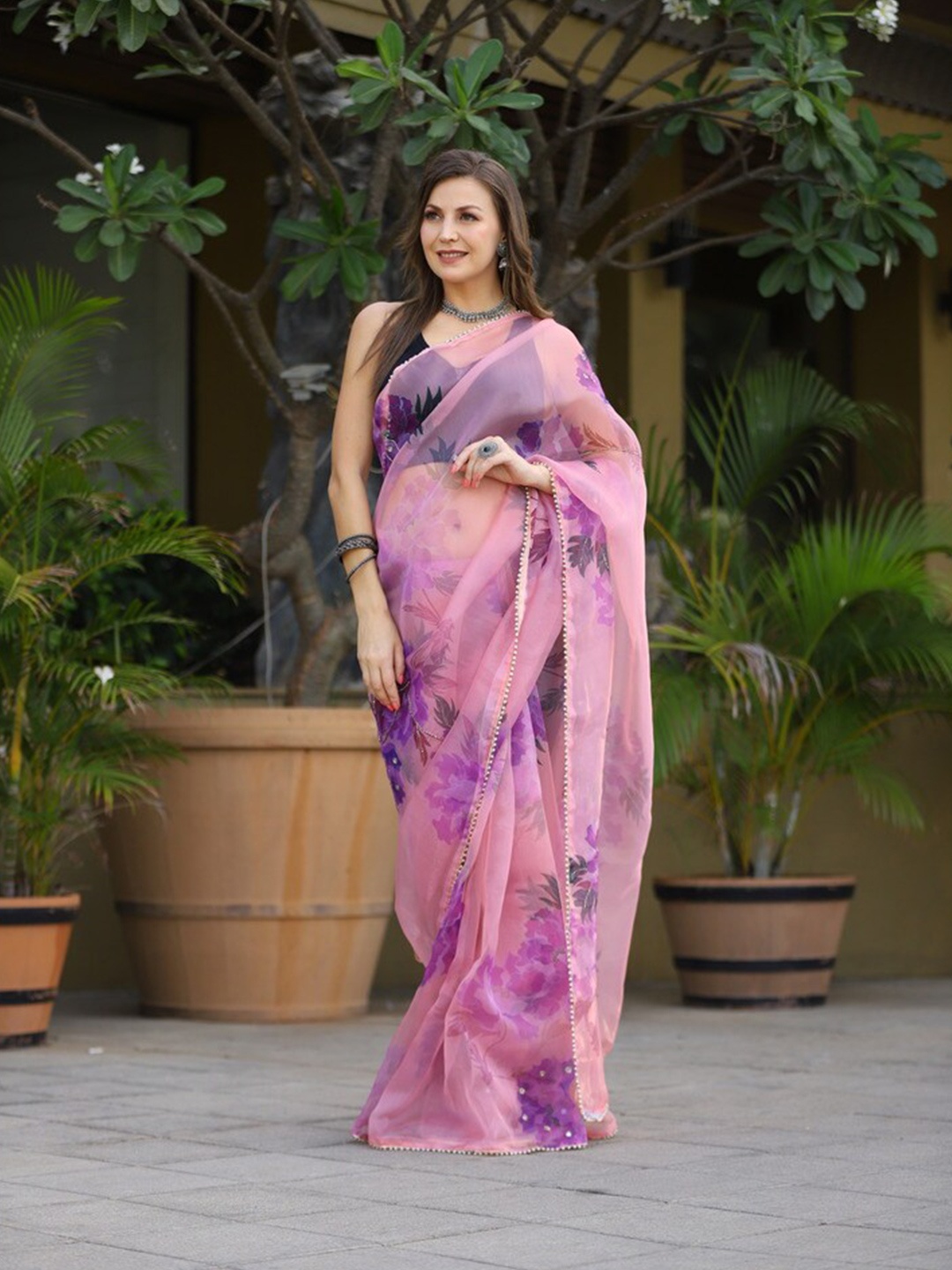 

Atulyam Tex World Floral Printed Embellished Organza Saree, Peach