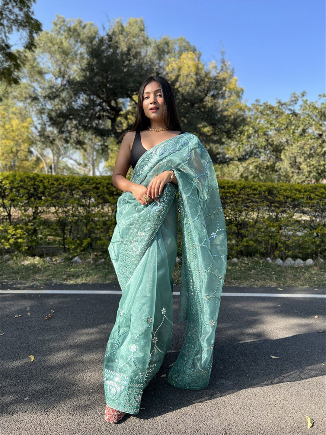 

Atulyam Tex World Sequin Embroidered Organza Saree, Teal