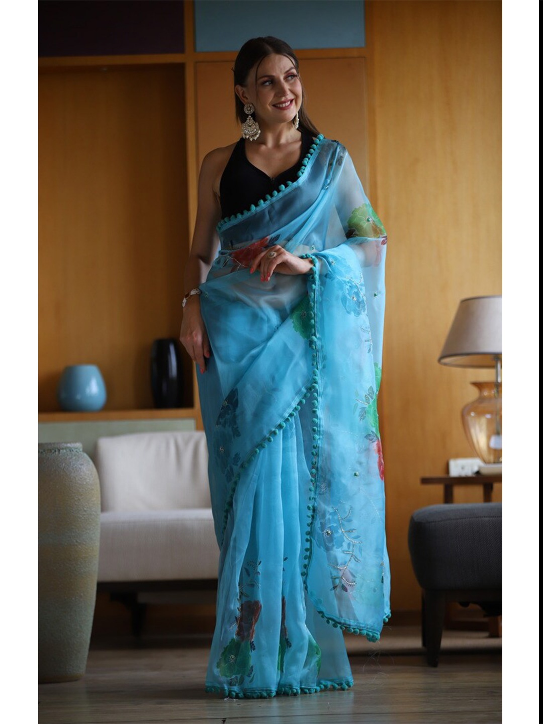 

Atulyam Tex World Floral Printed Beads And Stones Saree, Turquoise blue